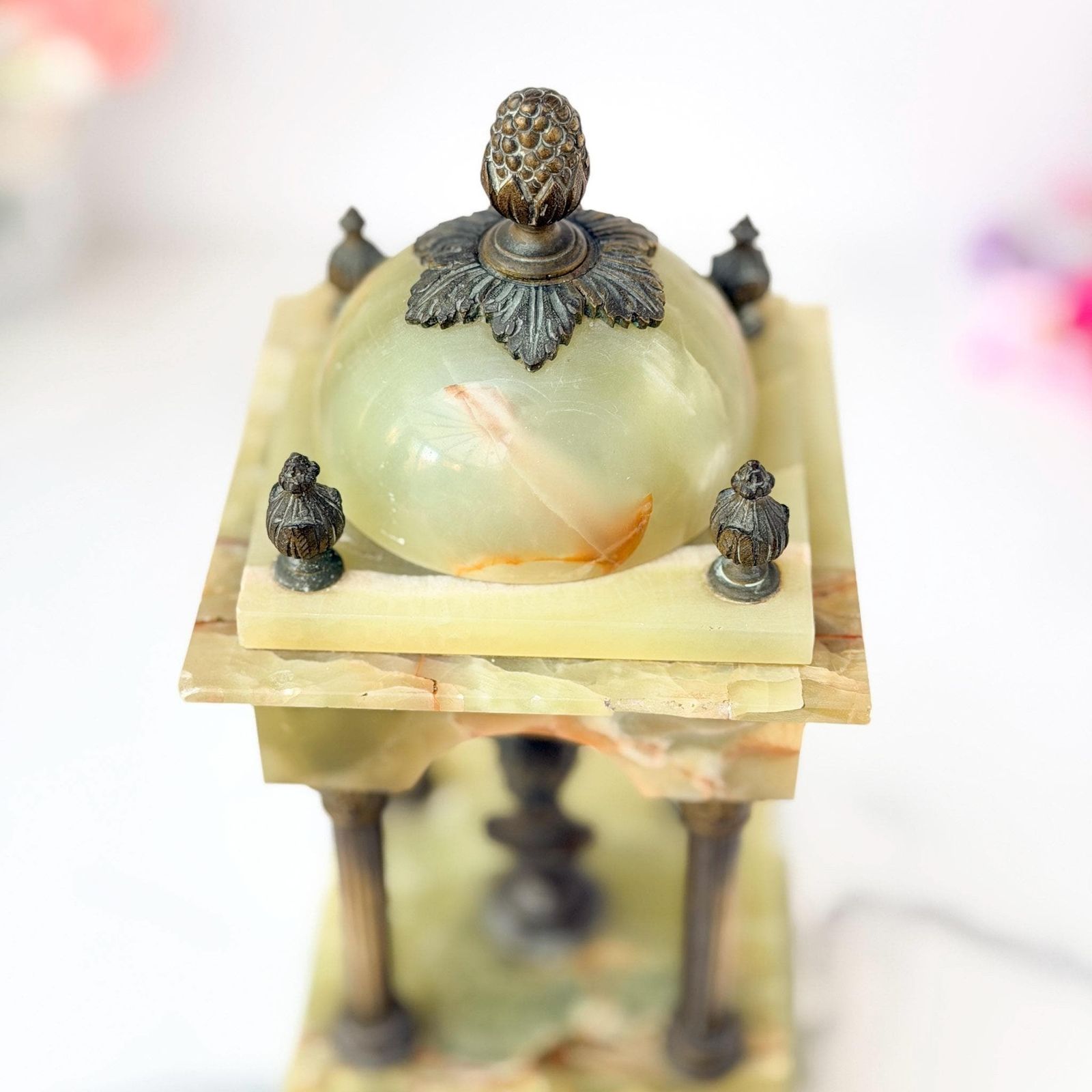 Antiek groen onyx Grand Tour architectonische tempietto met buste photo buy