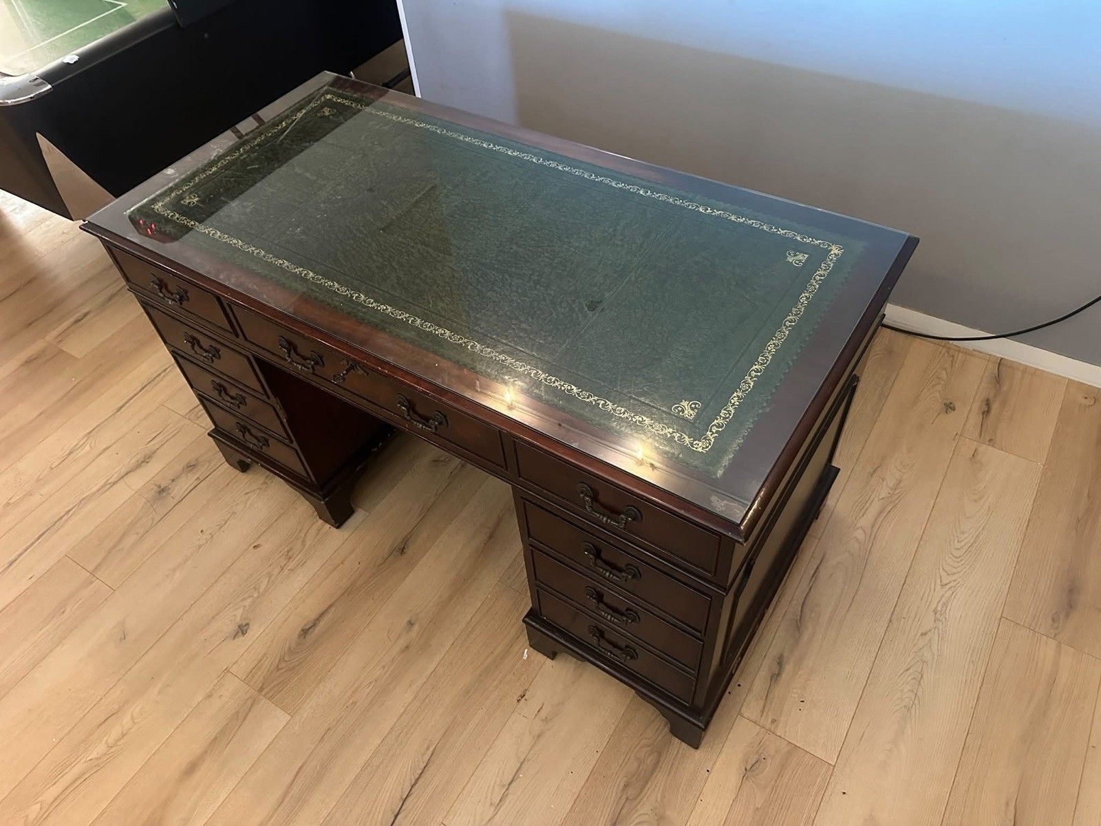 Antique Style Captains Bankers Desk Green Leather Twin Pedestal Partners #79 photo vintage