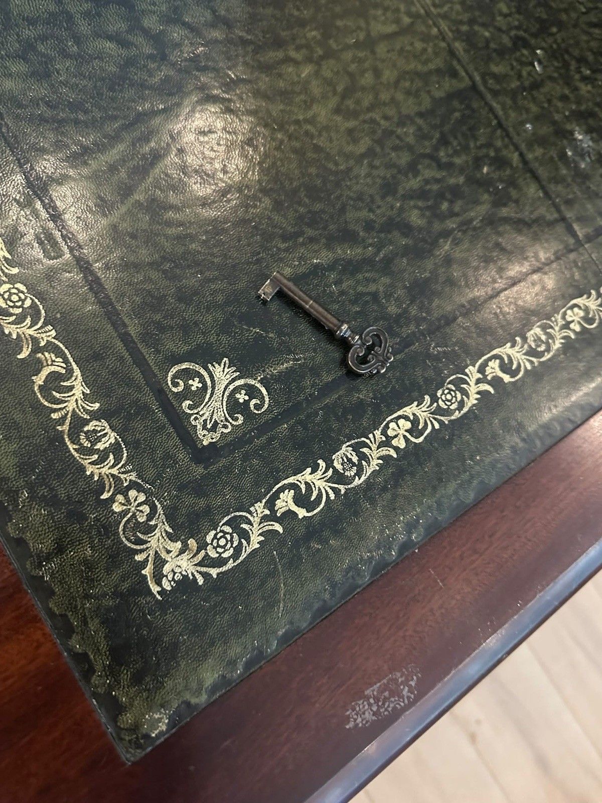Furniture Antique Style Captains Bankers Desk Green Leather Twin Pedestal Partners #79 photo