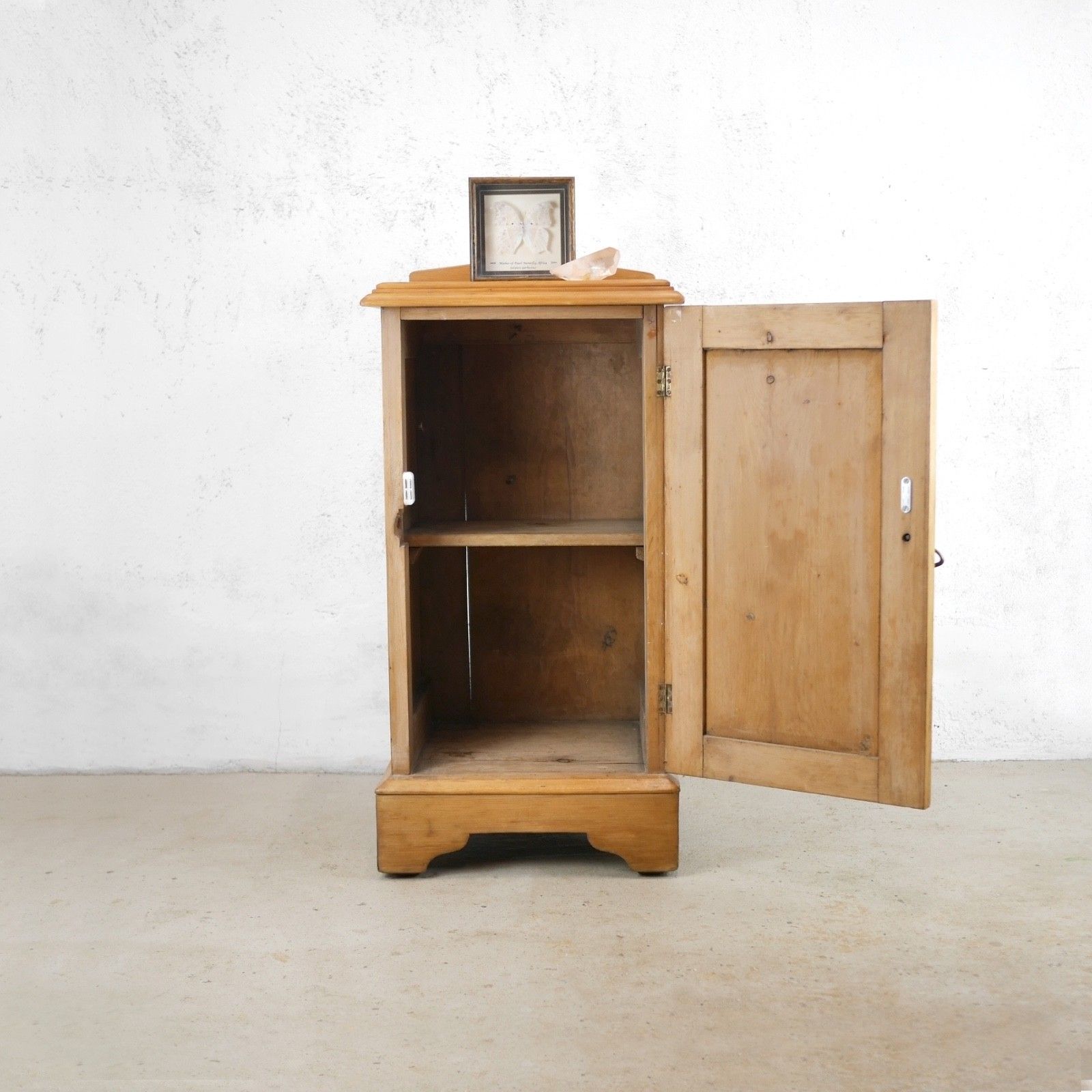 Antique Warm Satin Walnut Bedside Cabinet Pot Cupboard Nightstand Brass #103216 photo furniture