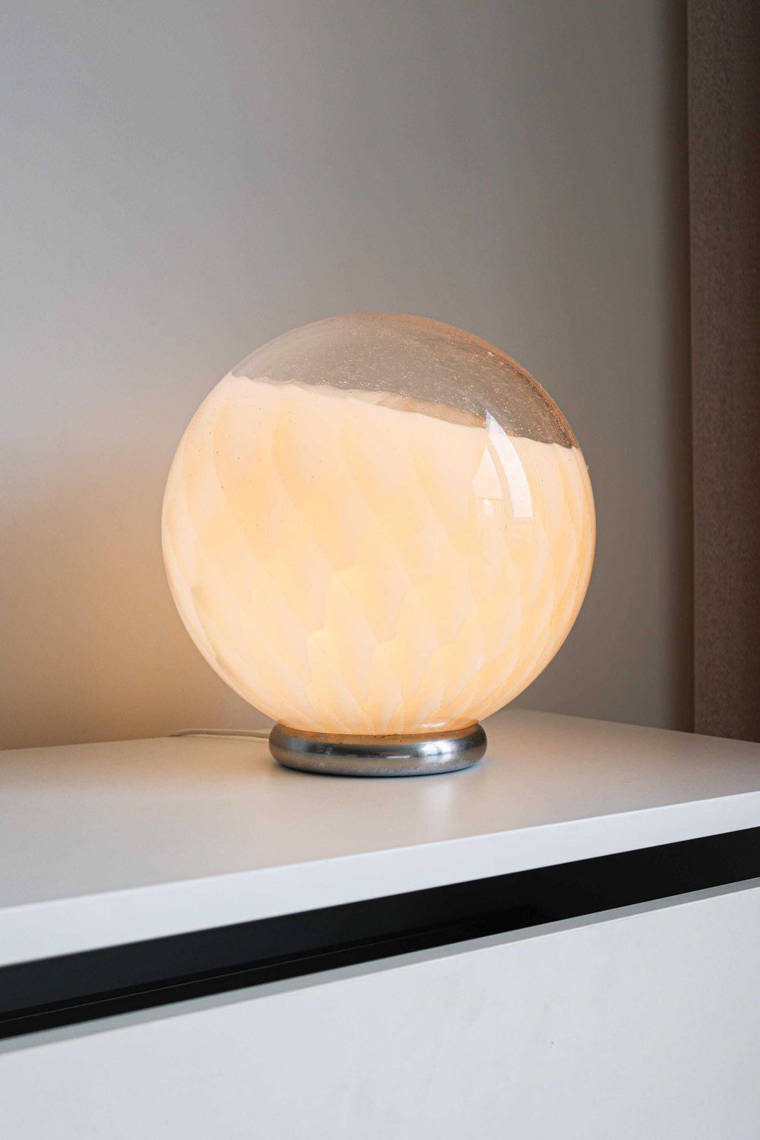 Spherical Vintage Design Table Lamp By Carlo Nason, Murano. photo vintage