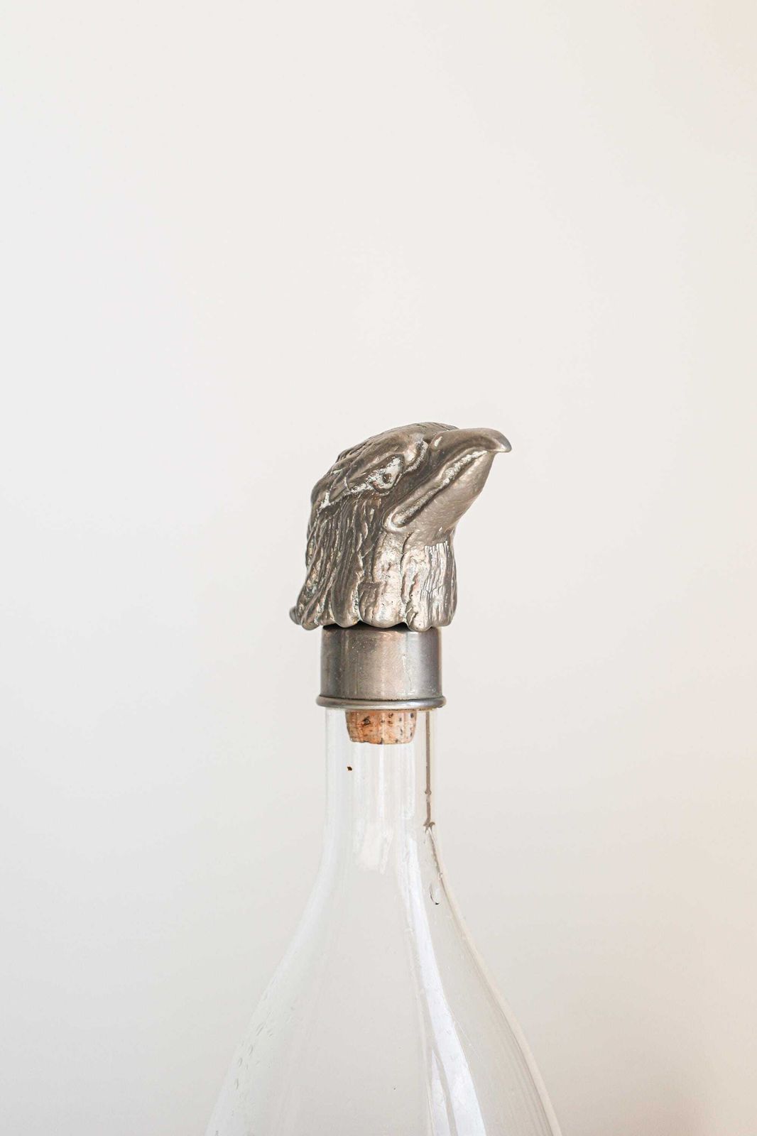 Verzilverde karaf met valkenkop, ca. jaren 1960. photo furniture