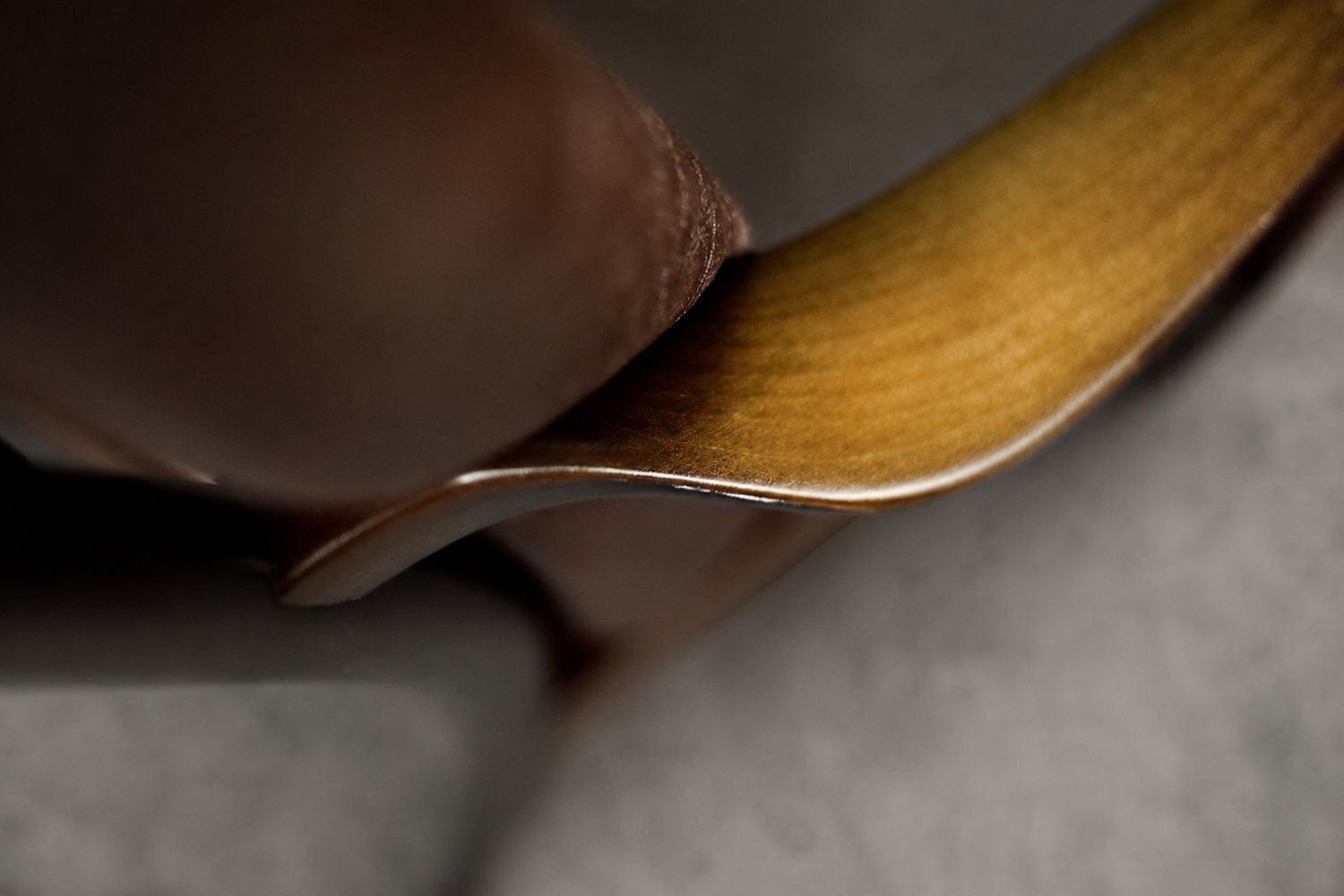 photo buy Mid-Century Deens Modern fauteuil in beukenhout en bruin leer van Farstrup Møbler, jaren 1970