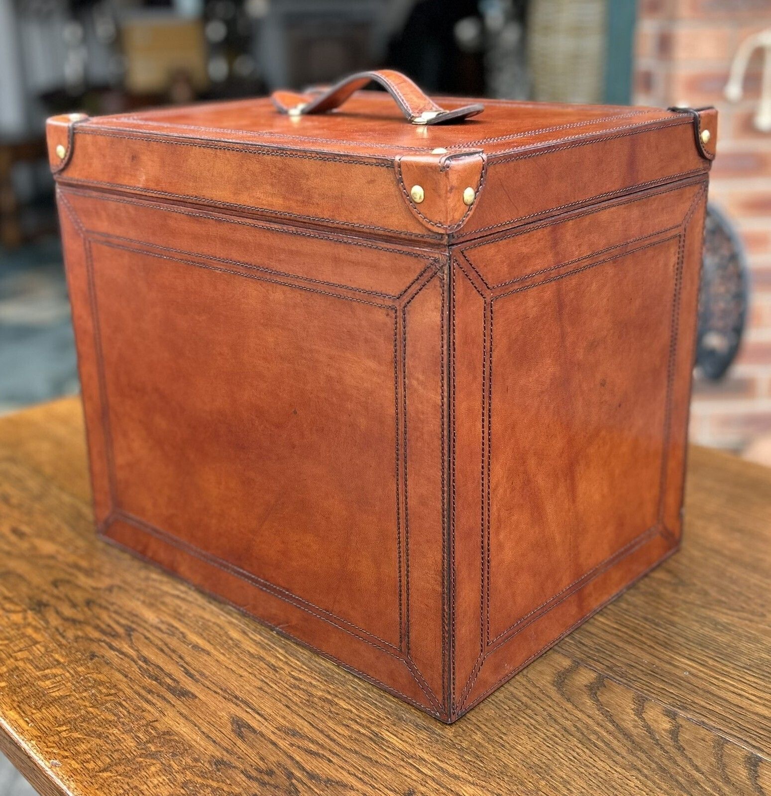 Quality Hand Crafted Antique Style Leather Campaign Portable Drinks Picnic Bar photo Home Decor