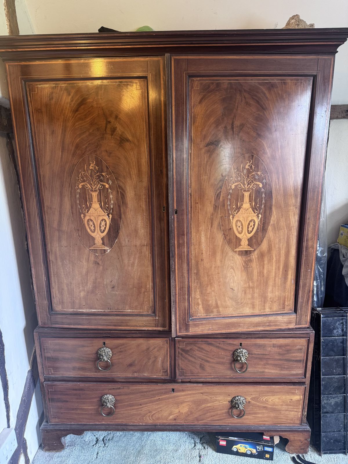 Georgian Mahogany Satinwood Inlaid Linen Press
