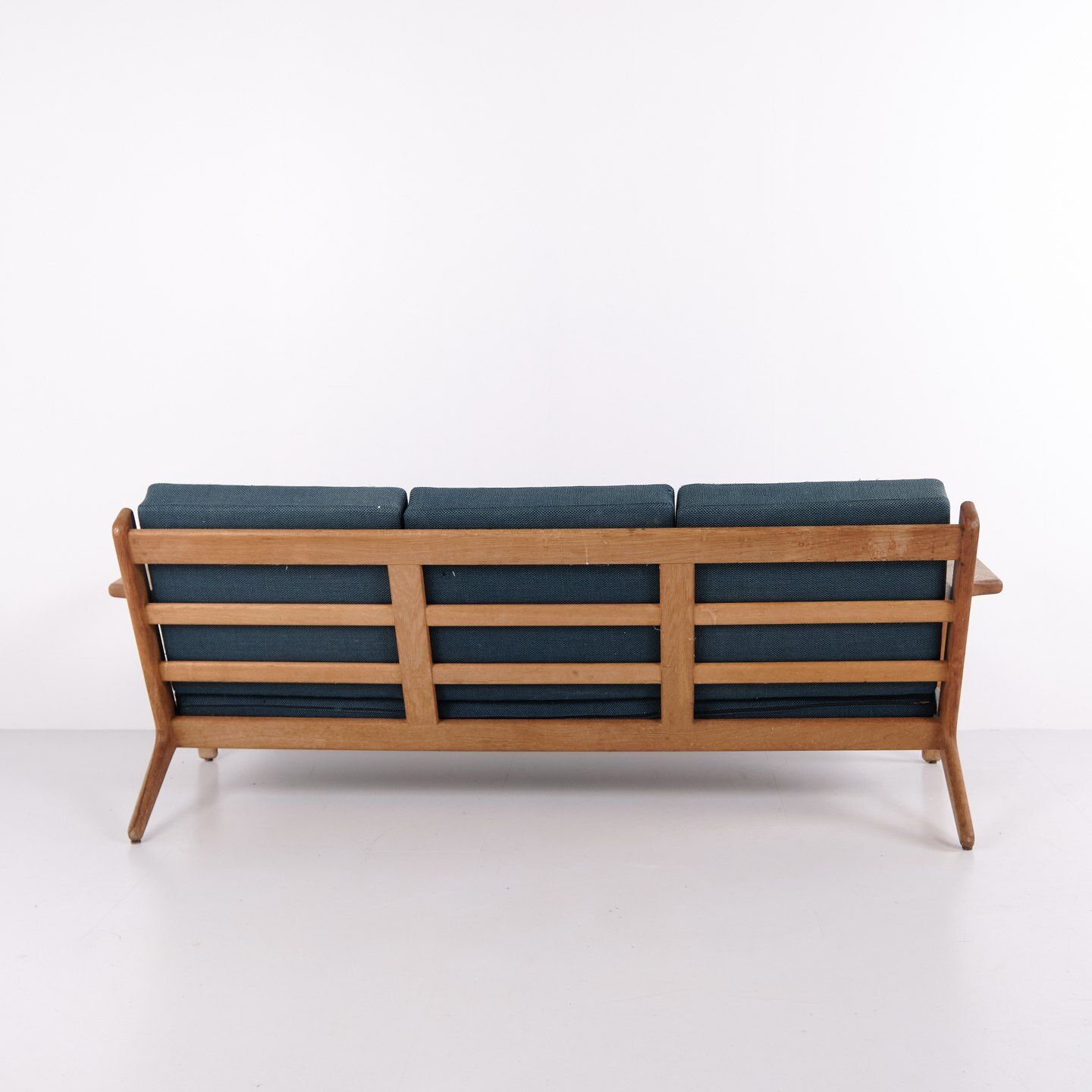 Hans J. Wegner Ge 290/3 Three Seater Sofa In Soap Treated Oak photo for sale