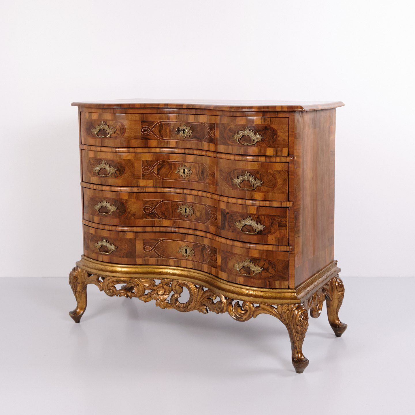 Antique Baroque Chest Of Drawers With 4 Drawers In Polished Walnut With Marquetry And Brass Handles From The 1760s photo furniture
