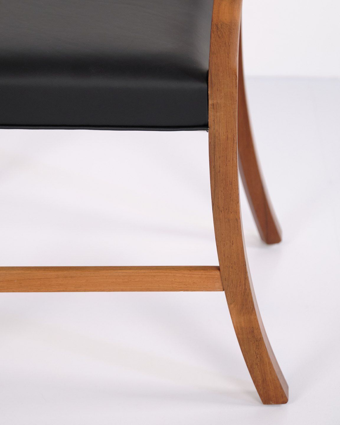 Set Of 4 Dining Chairs In Rosewood By Ole Wanscher For A.J. Iversen, 1940s photo vintage