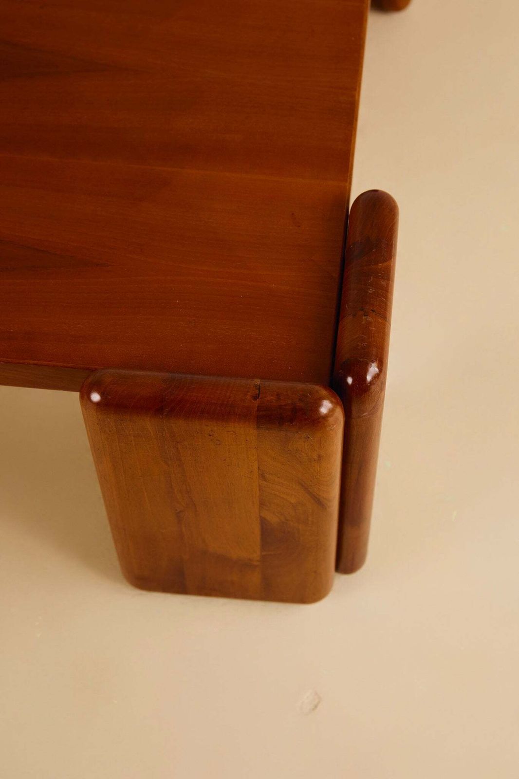 Sapporo Coffee Table By Mario Marenco photo 1800.0