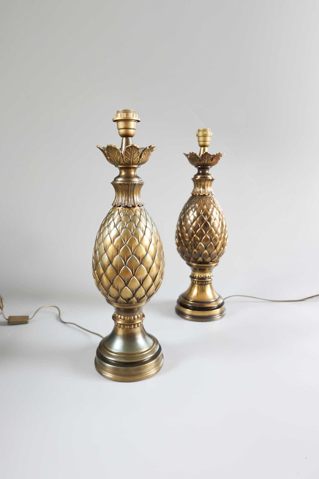 Lot de deux lampes de table Deknudt « Pineapple » en laiton, années 1970, 1980. photo buy