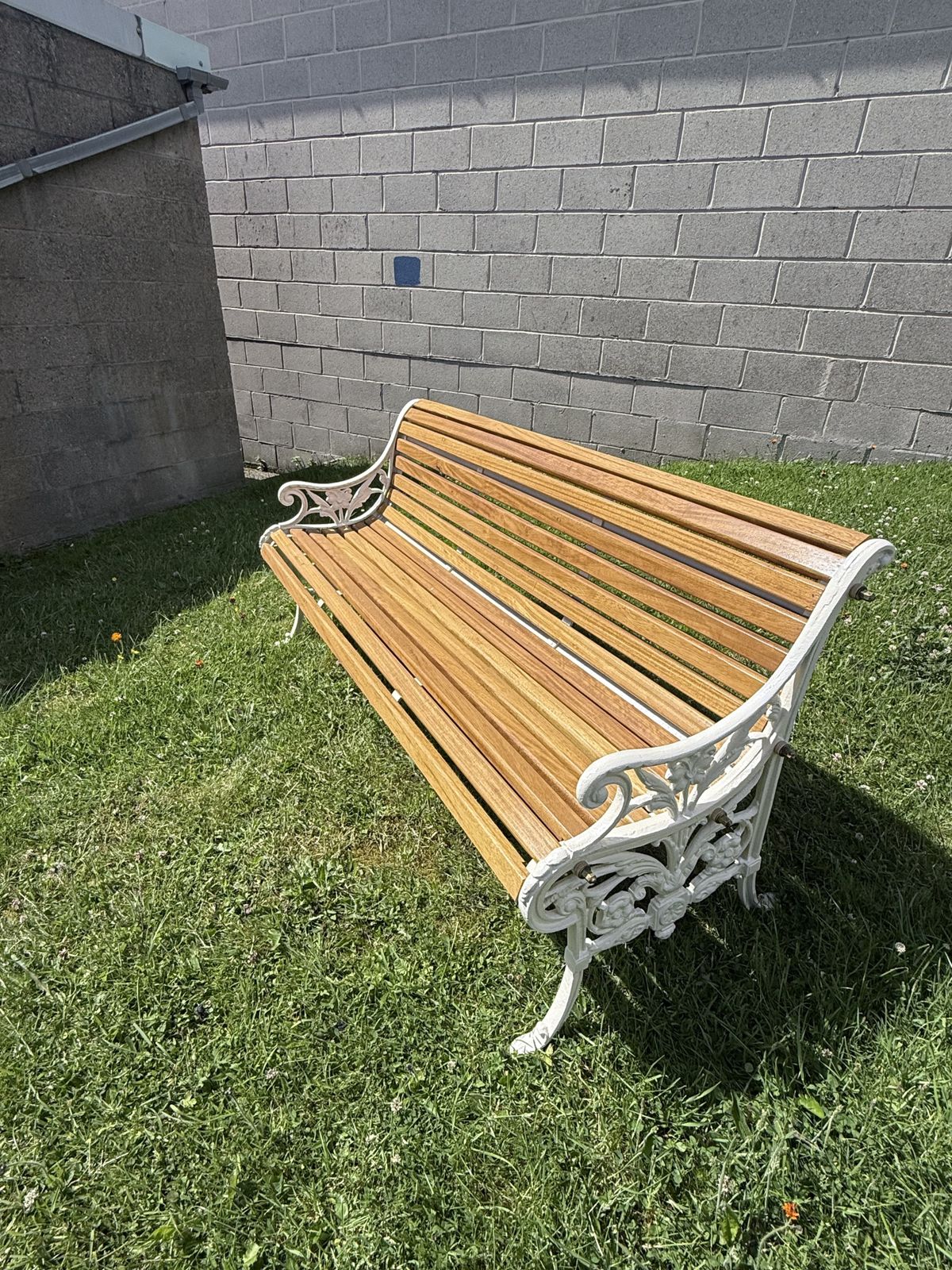 Coalbrookedale Ascot Original Cast Iron Garden Bench photo 1950.0