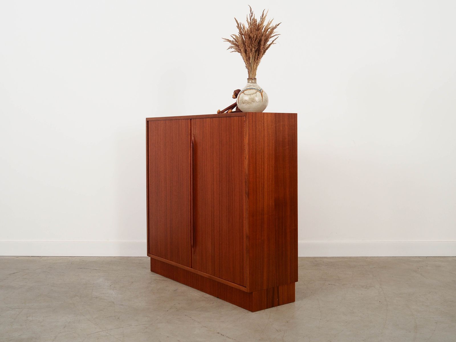 Teakhouten kast, Duits design, jaren 1970, geproduceerd door RT Möbel photo Meubels