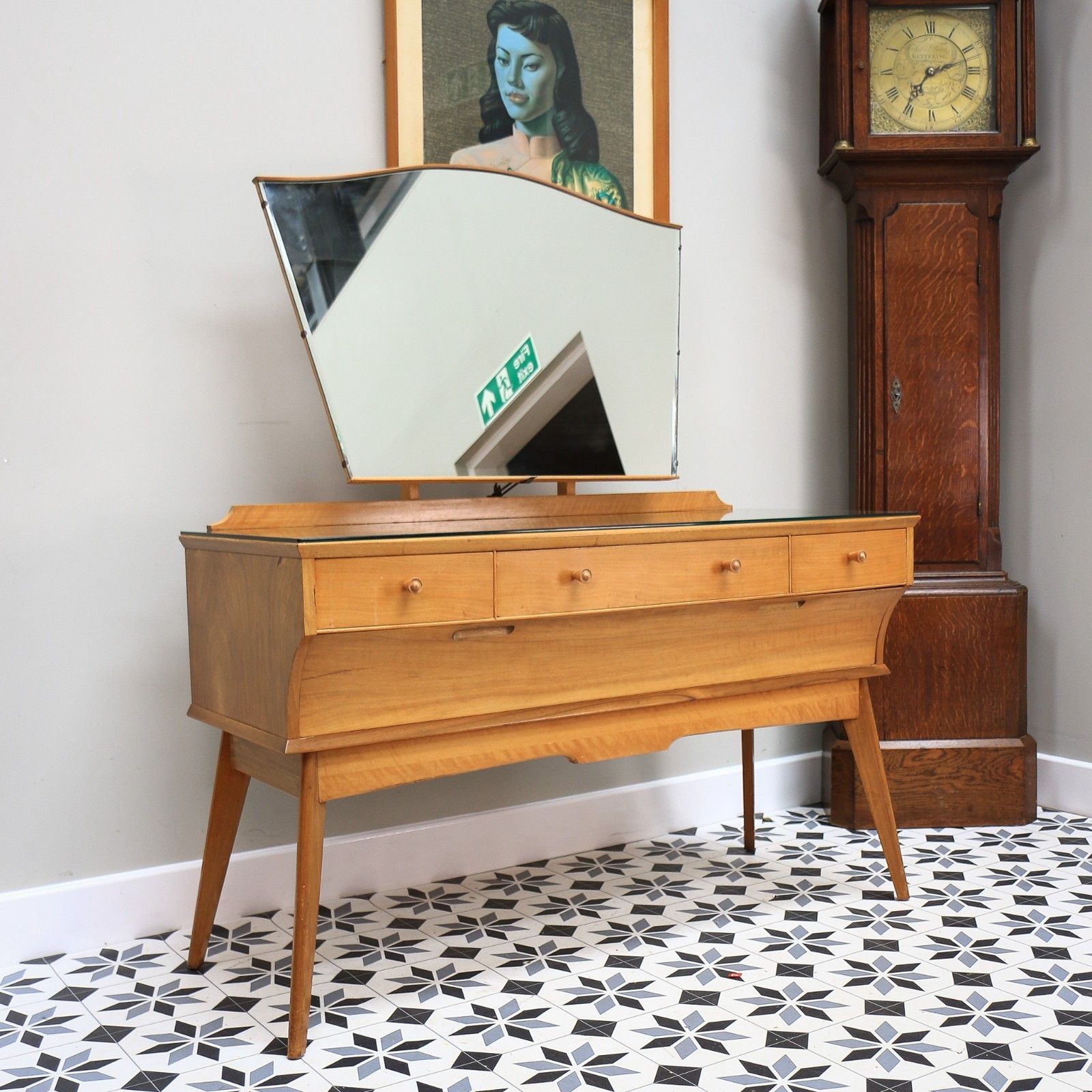 Alfred Cox Mid Century Dressing Table In Walnut 1960s With Three Mirrors