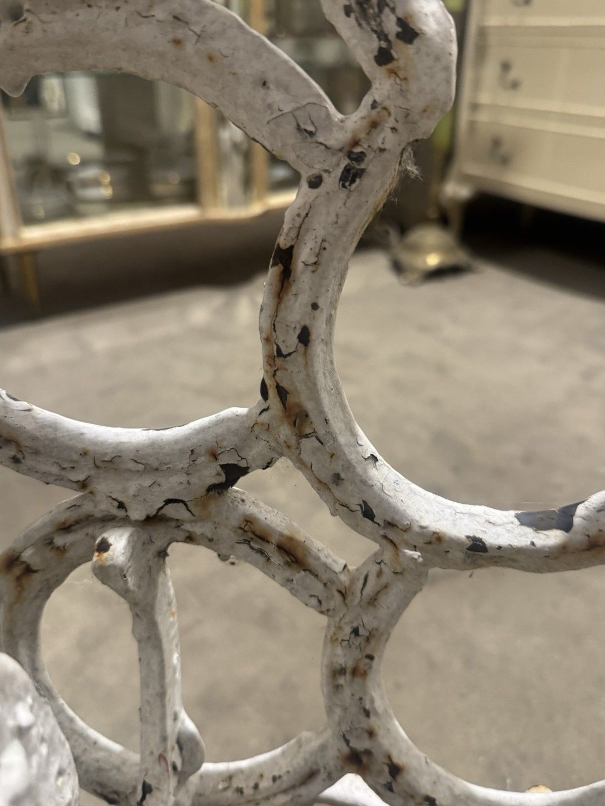 Vintage Antique Horseshoe Chair Painted Garden Ornament Blacksmith Art Decor photo vintage