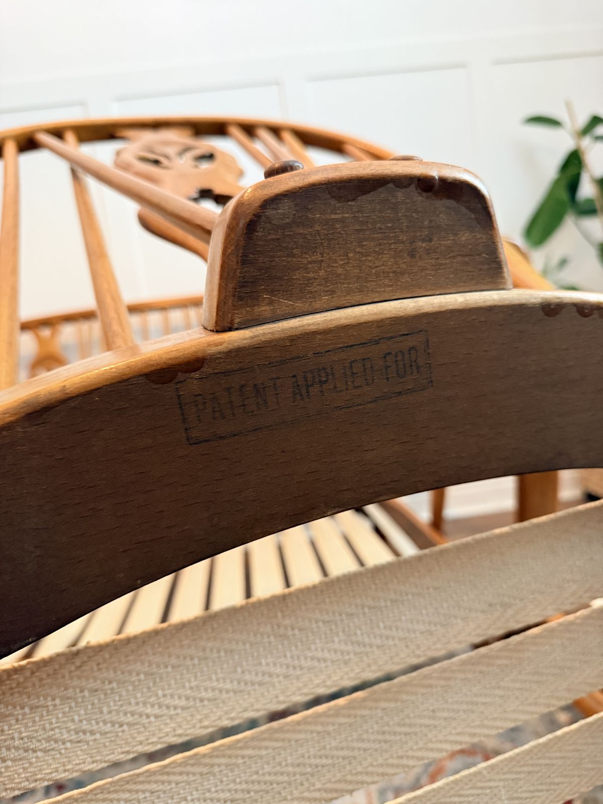Ercol Windsor 3 Piece Lounge Suite – Rare Fleur De Lys Splat – Mid Century Elm & Beech photo vinterior