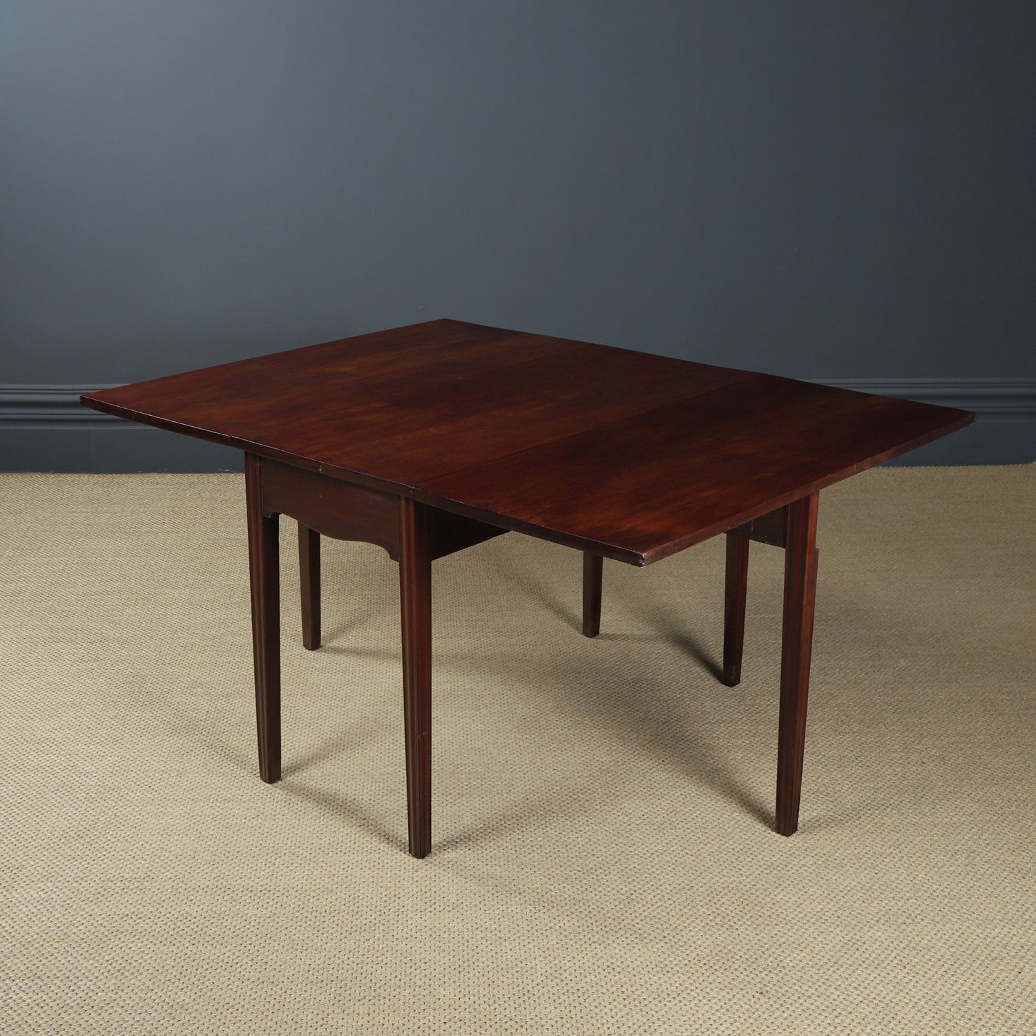 1295.0 English Georgian Mahogany Folding Centre Dining Table (Circa 1800) photo
