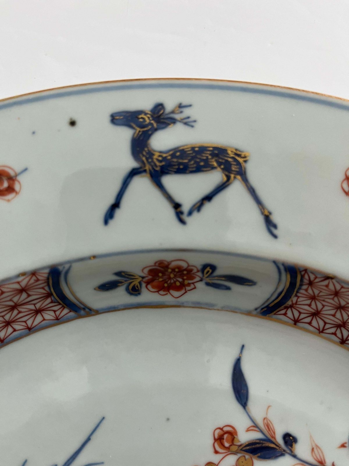 Chinees Imari groot handgeschilderd bord, Kangxi-periode, ca. 1700 photo vinterior
