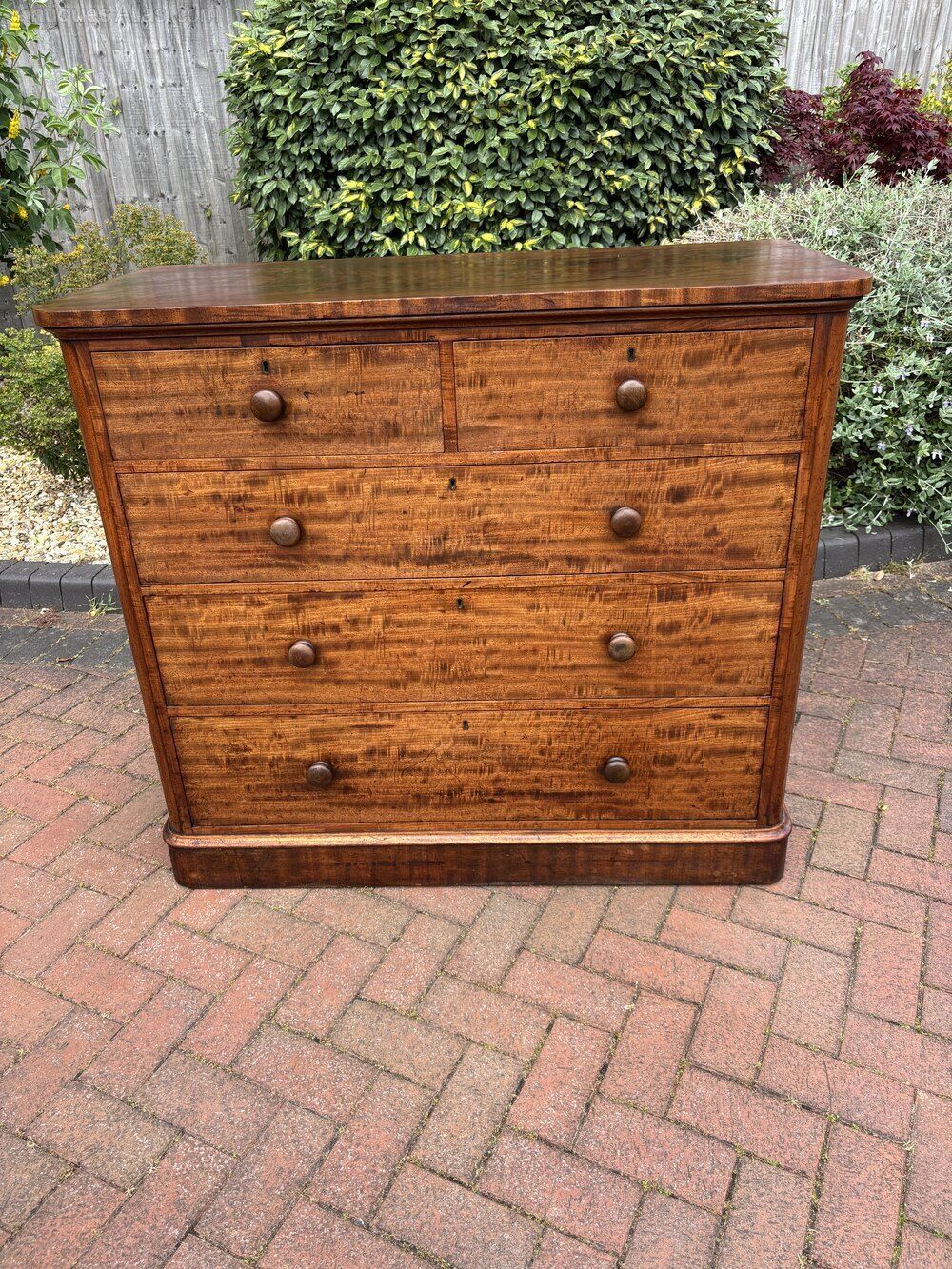 Victorian Mahogany Chest Of Drawers