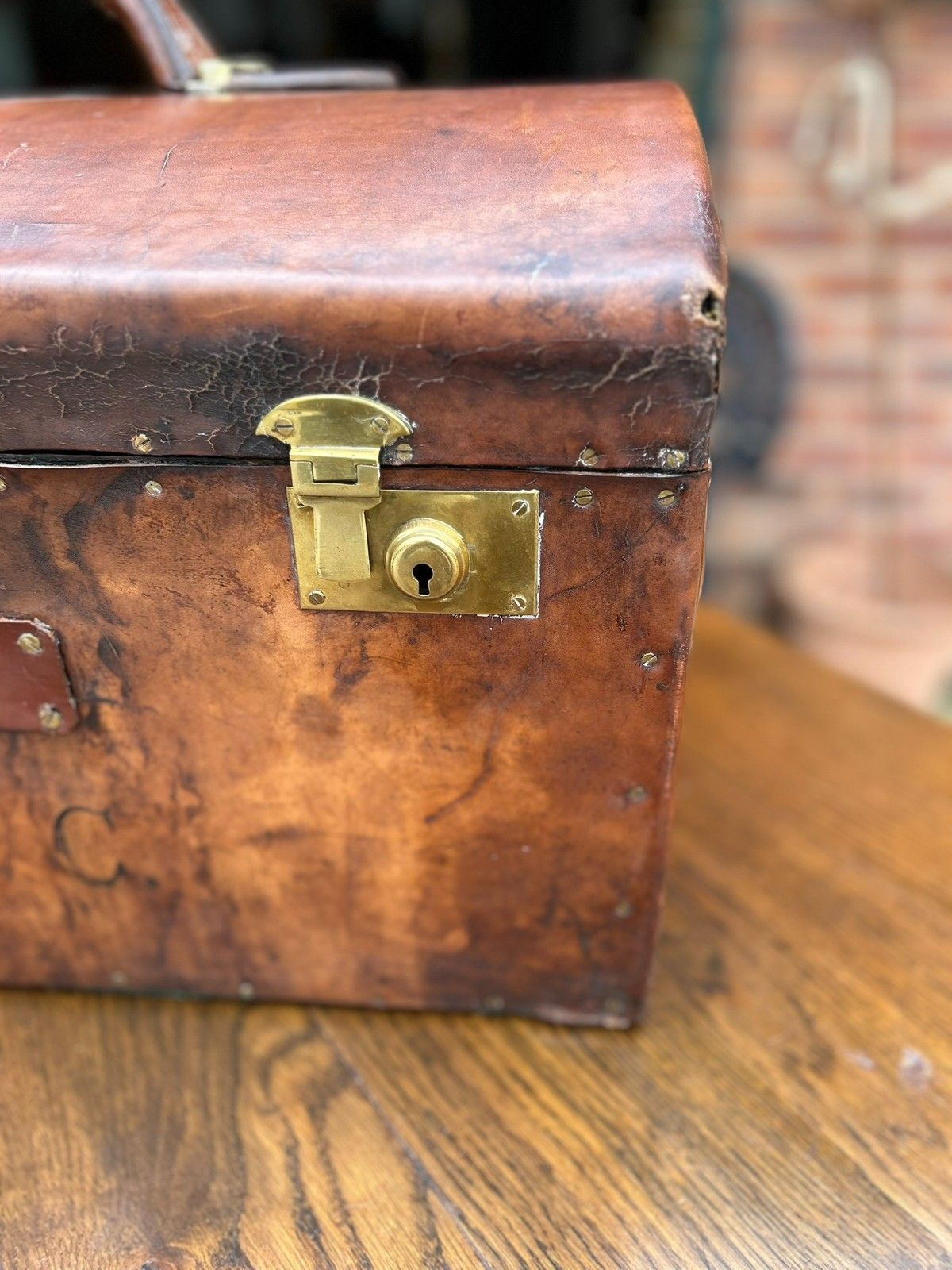 Quality Antique Aged Leather Dome Top Monogrammed Travel Trunk Case Document Box photo 85.0