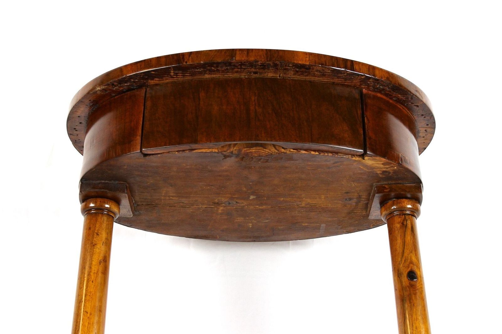 photo vinterior 19th Century Oval Biedermeier Nutwood Side Table, Austria Circa 1830