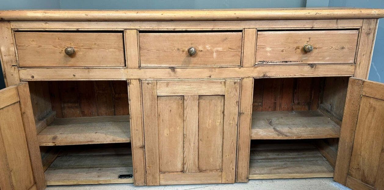 Large Rustic Antique Pine Sideboard photo 450.0