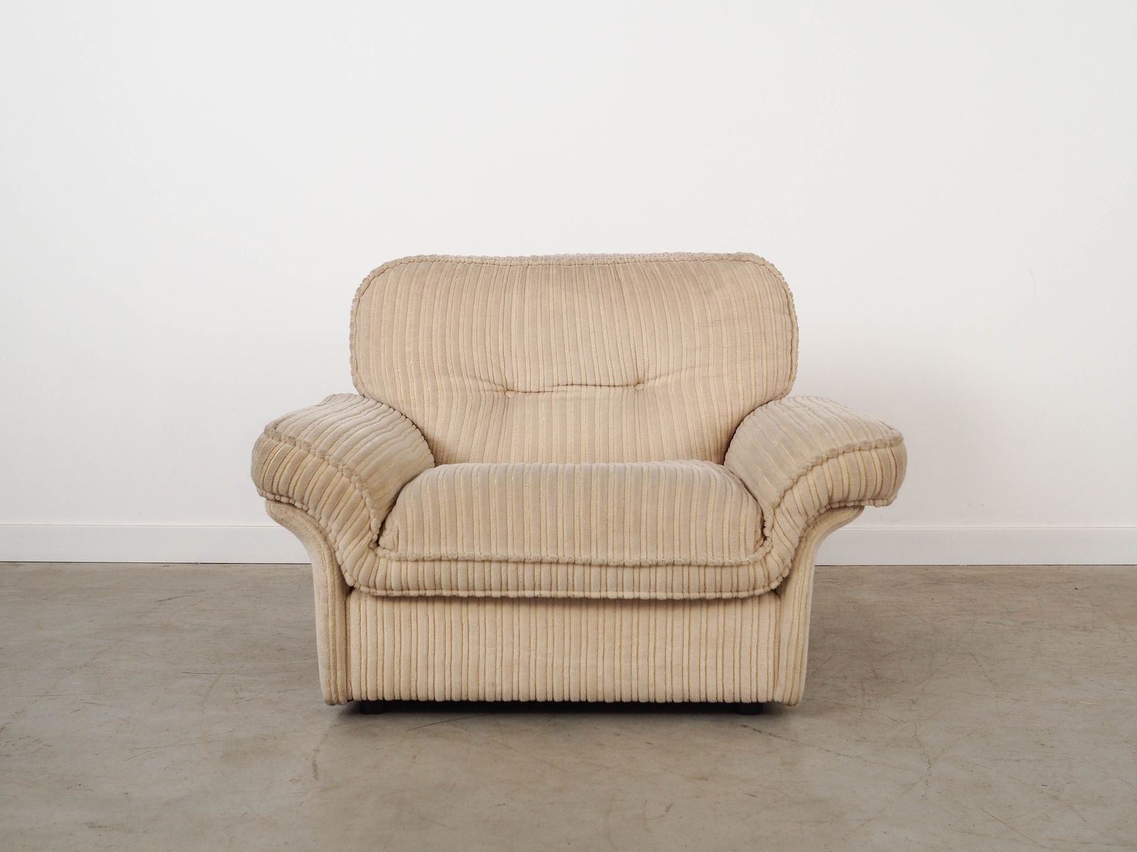 Crème Fauteuil Soffio, Italiaans Design, Jaren 1970, Geproduceerd Door Doimo photo for sale