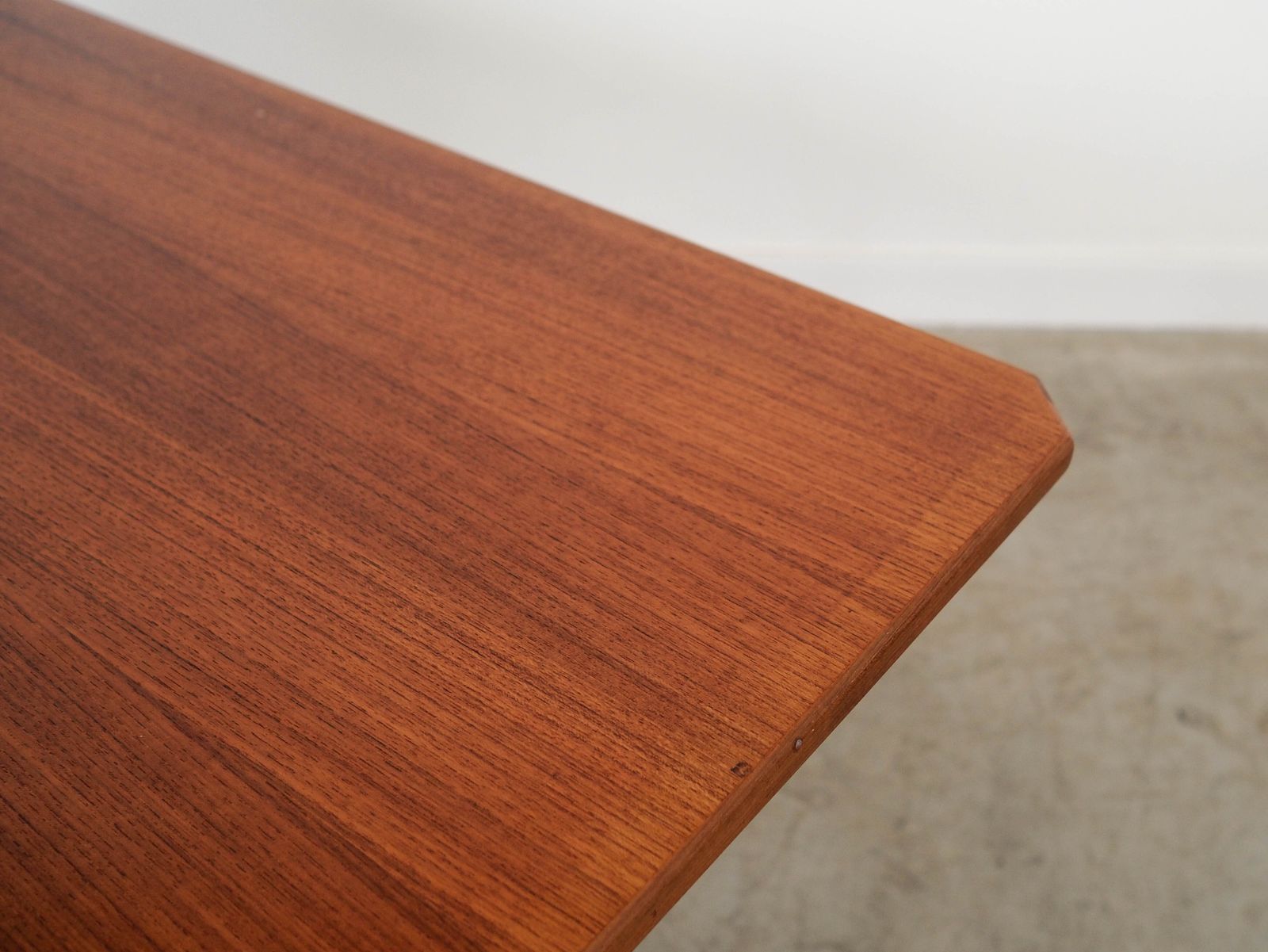 photo for sale Inklapbare Teakhouten Tafel, Italiaans Design, Jaren 1970, Made In Italy
