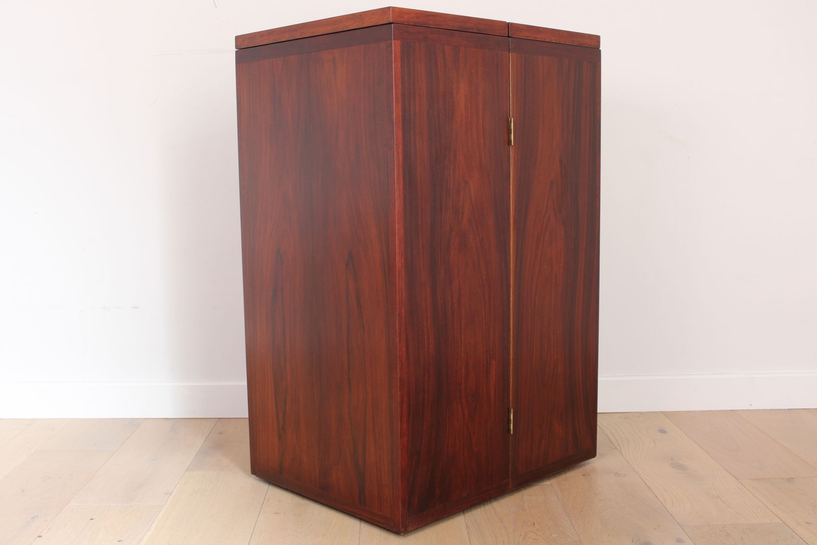 A Vintage Mid Century Drylund 7712 Captains Bar Crafted In Rosewood photo Furniture
