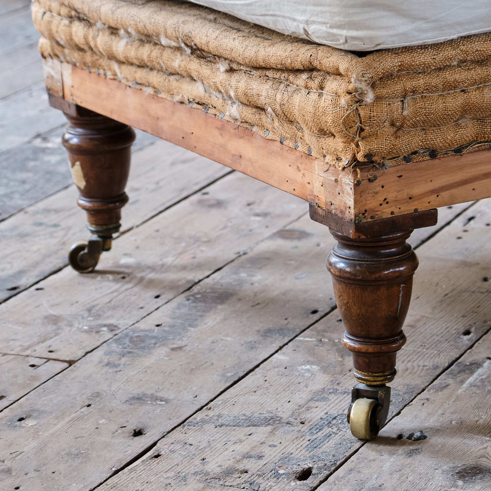 Furniture 19th Century Howard Style Daybed photo