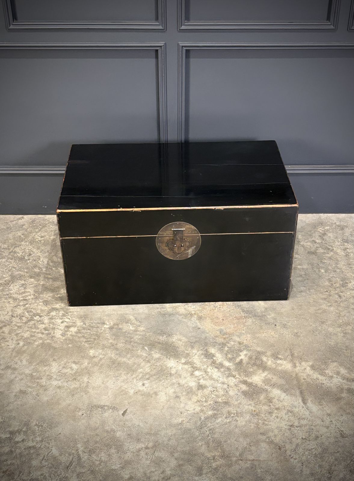 Chinese Lacquered Trunk photo Furniture