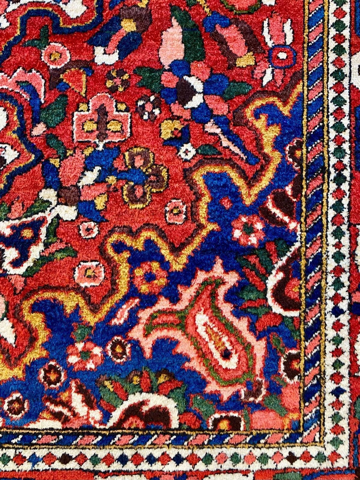 Antiek Bakhtiari tapijt 203x153cm photo Textiel