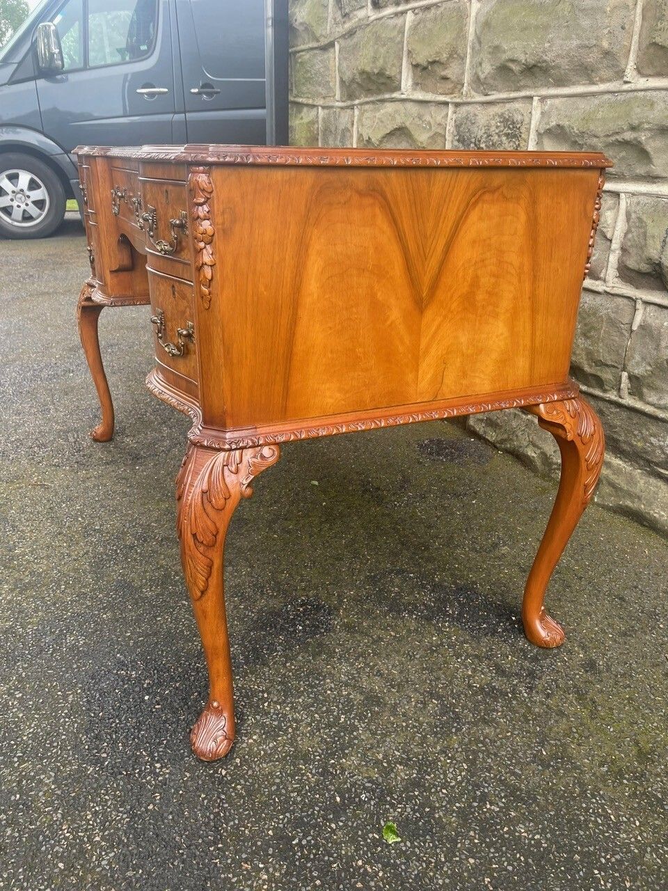 photo vinterior Antique Burr Walnut Writing Desk