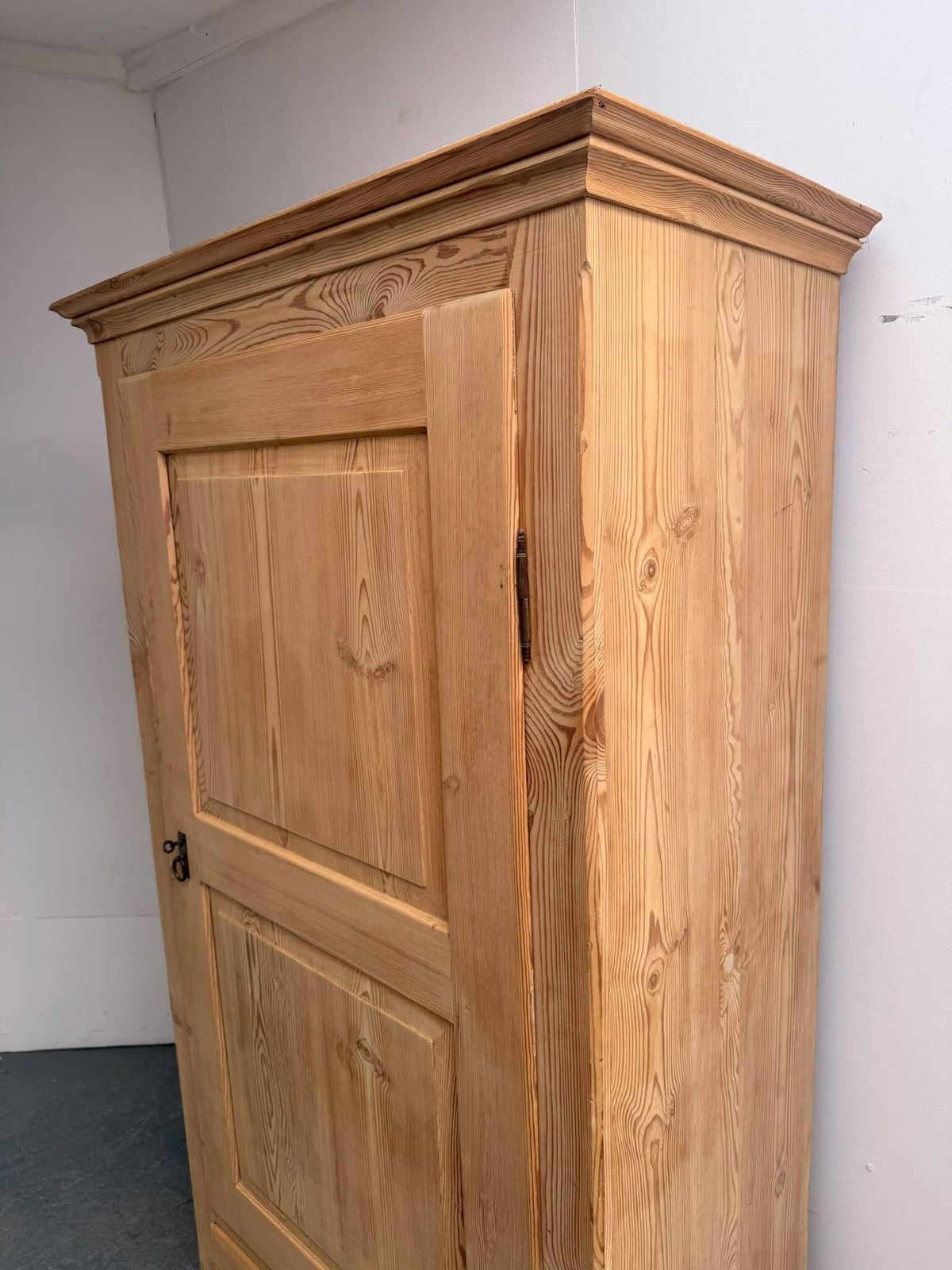 A Superb Antique Pine 1 Piece Hall / Child's Wardrobe To Wax/Paint photo for sale
