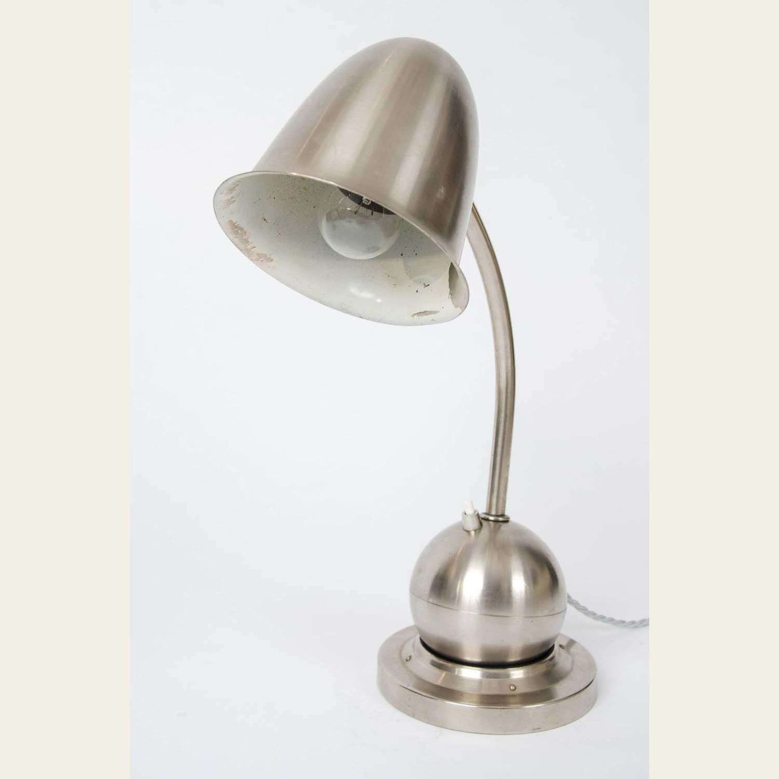 Modernist Pair Of Table Lamps Nickel By Daalderop, 1930s photo for sale
