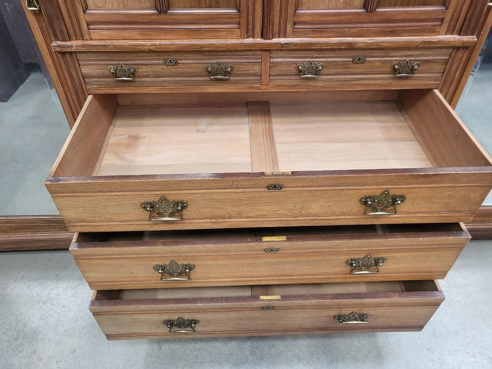 photo buy Large Breakdown Antique Victorian Triple Compactum Wardrobe