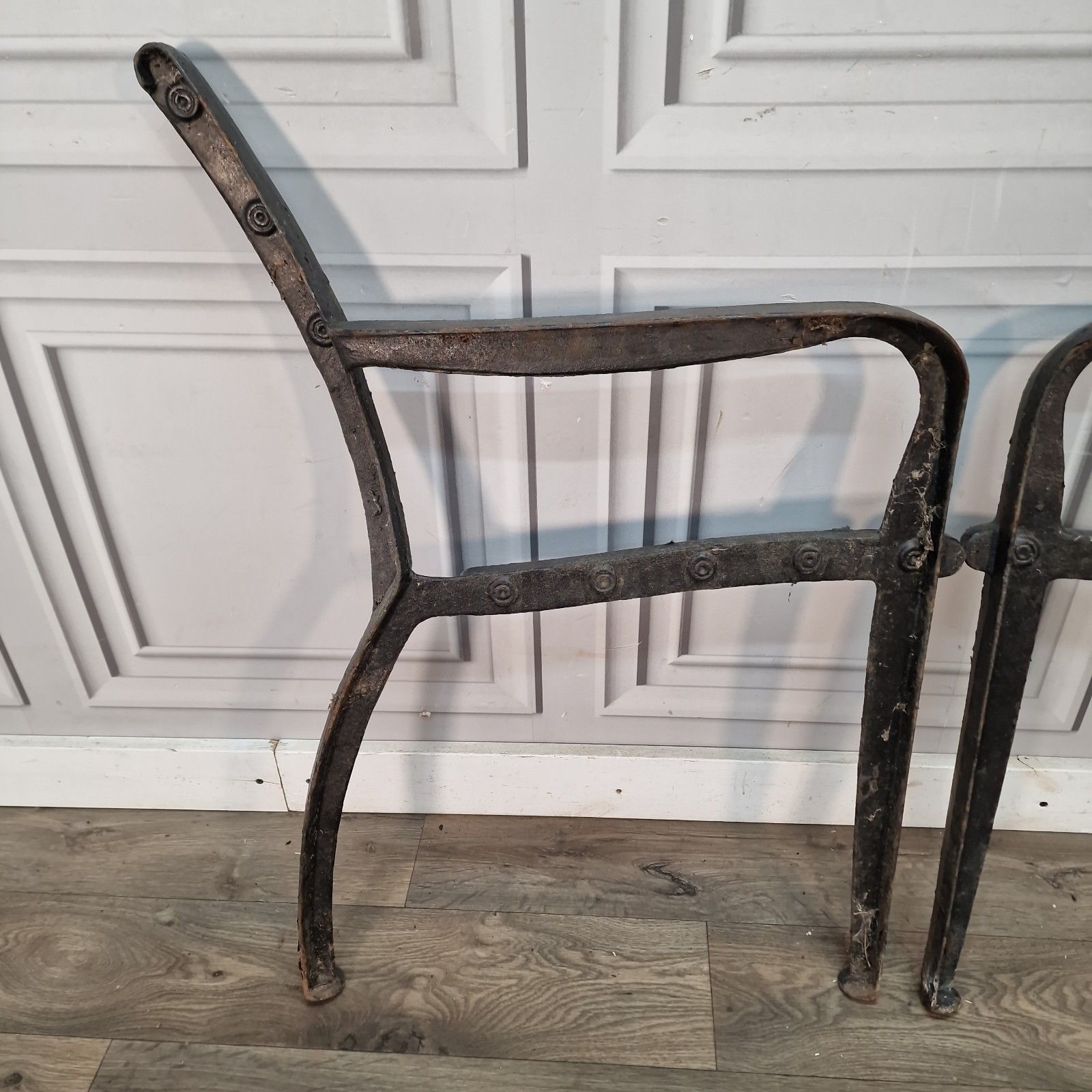 Pair Vintage Cast Iron Bench Ends Victorian Style Garden Seat Supports Frames photo 90.0