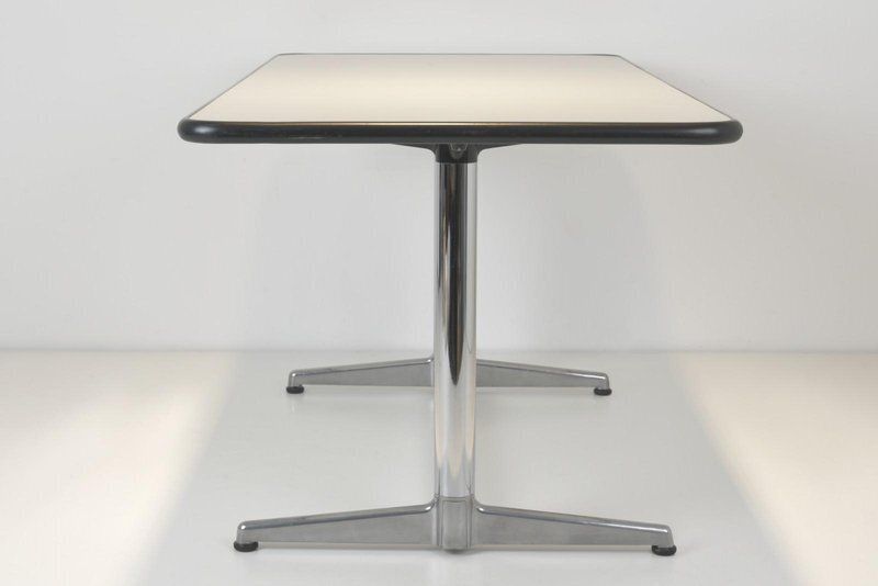 Worktable In Aluminium By Giancarlo Piretti For Mobilier International, France, 1970 photo vintage