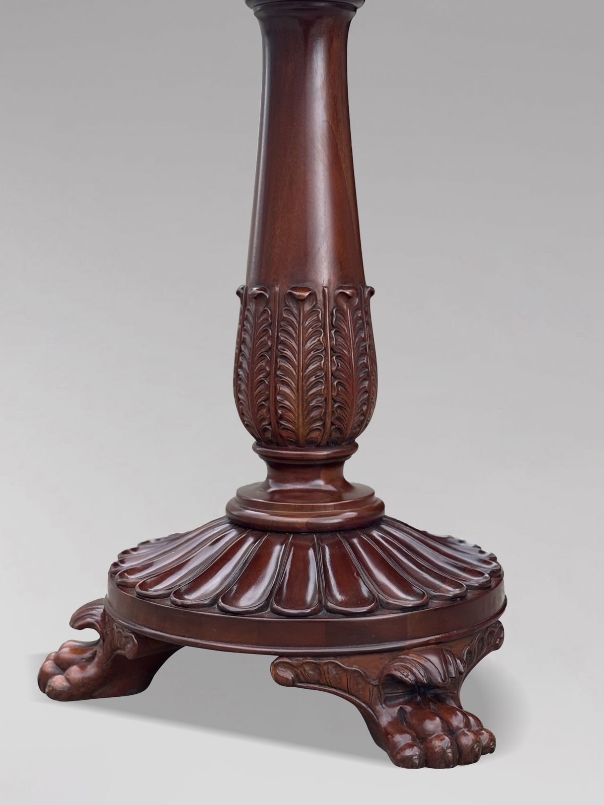 Ralph Lauren Carved Walnut Circular Tripod Table photo Furniture