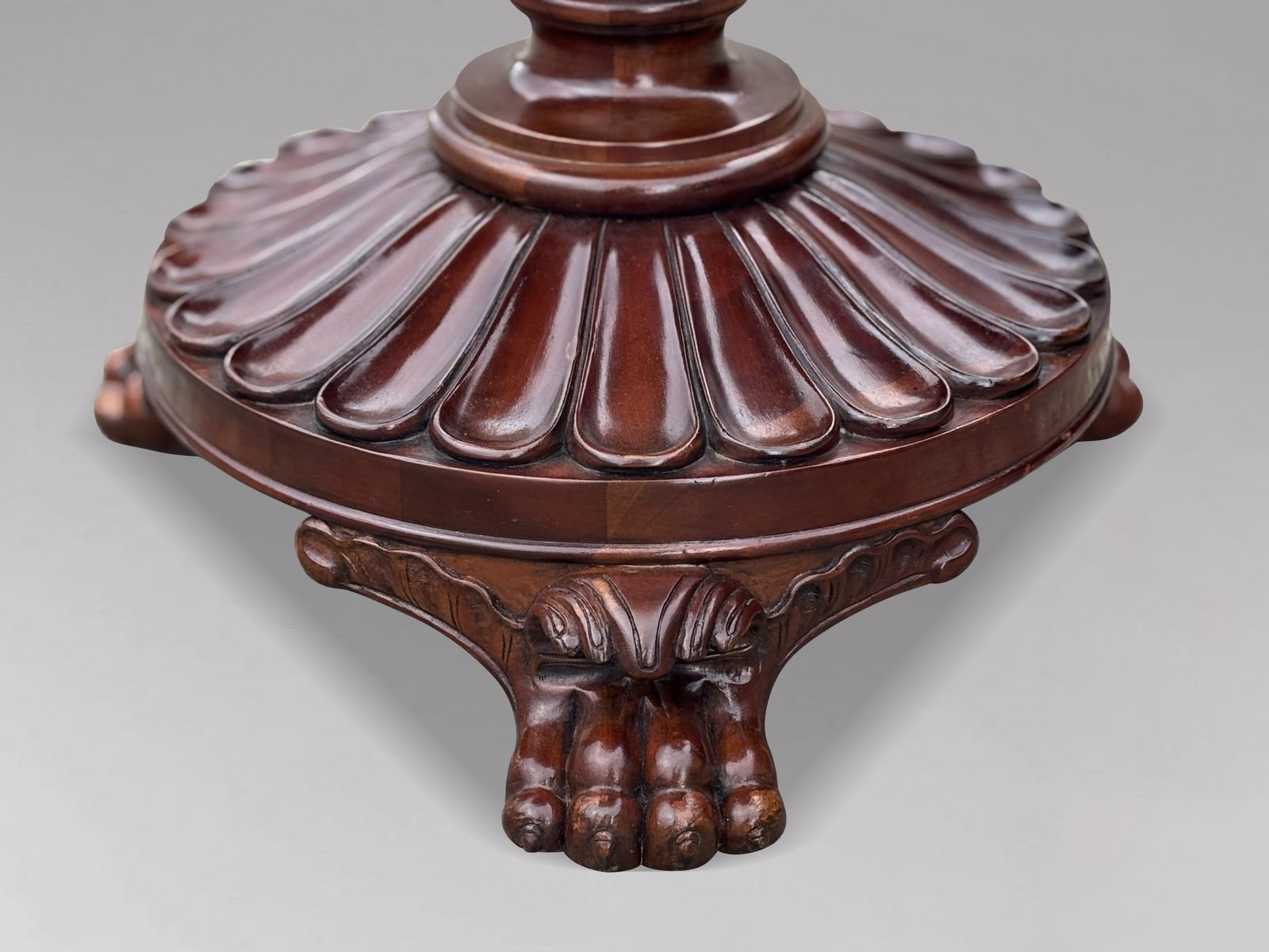 photo furniture Ralph Lauren Carved Walnut Circular Tripod Table