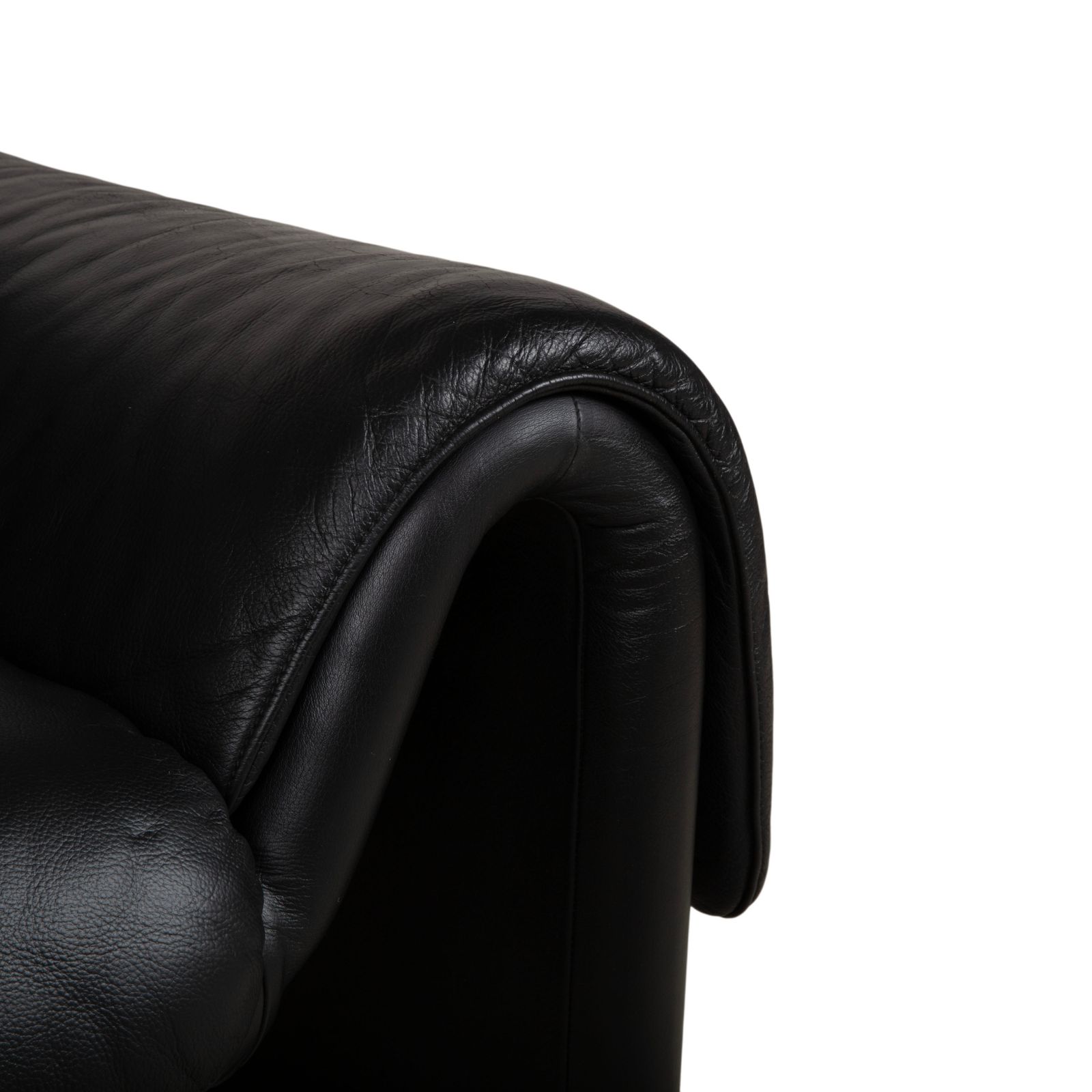 Fauteuil De Sede DS-2011 en cuir noir photo for sale