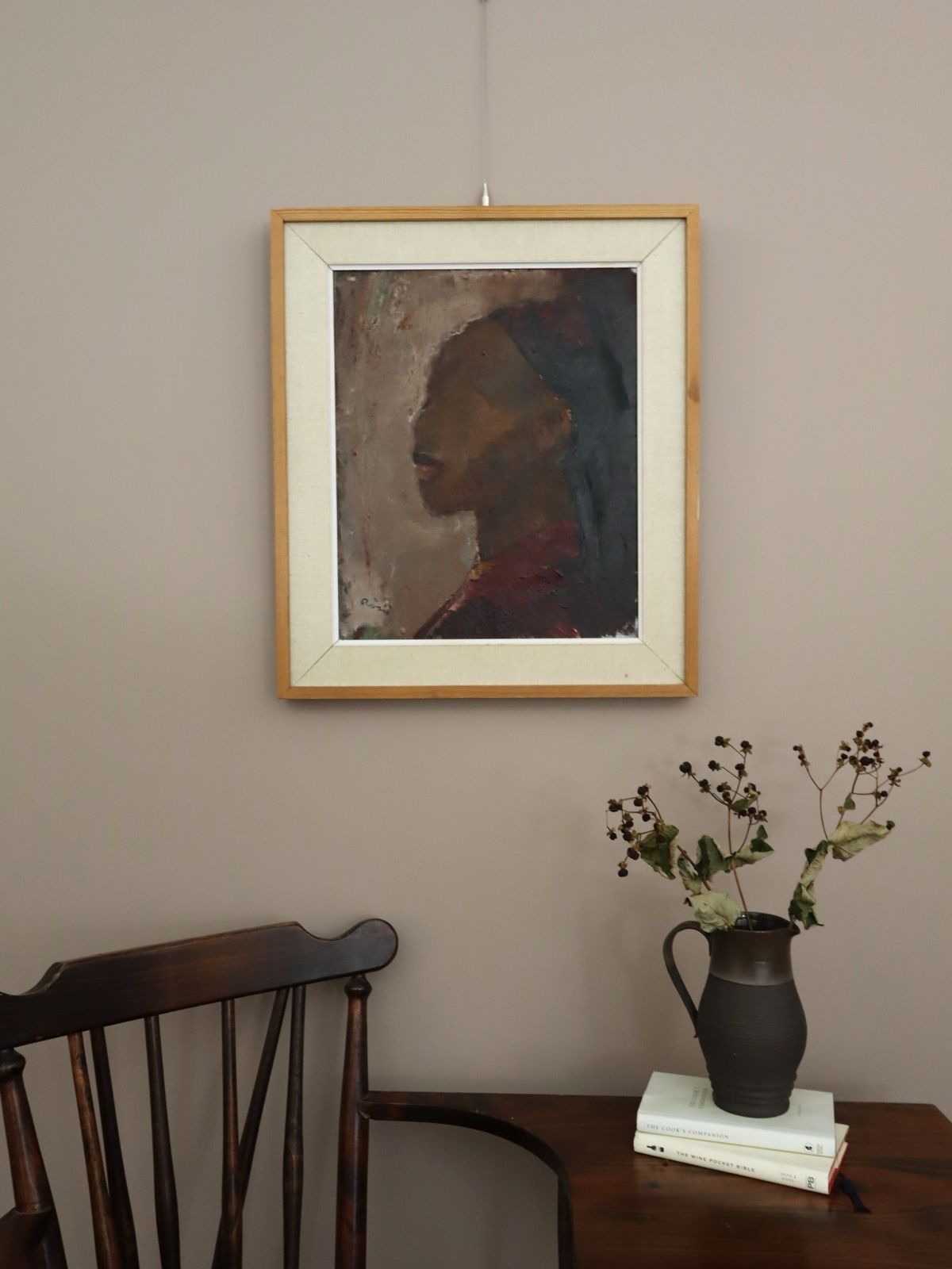 Profiel in Bordeauxrood, olieverfschilderij photo furniture