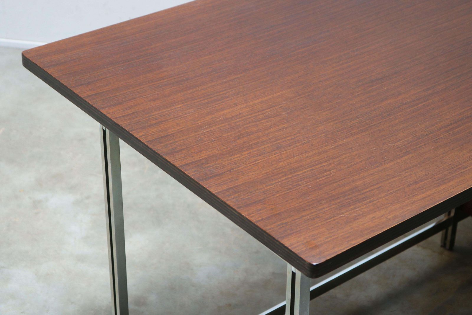 Rare Mutenyé Wood Design Desk By Jules Wabbes For Mobilier Universel 1960 photo Furniture
