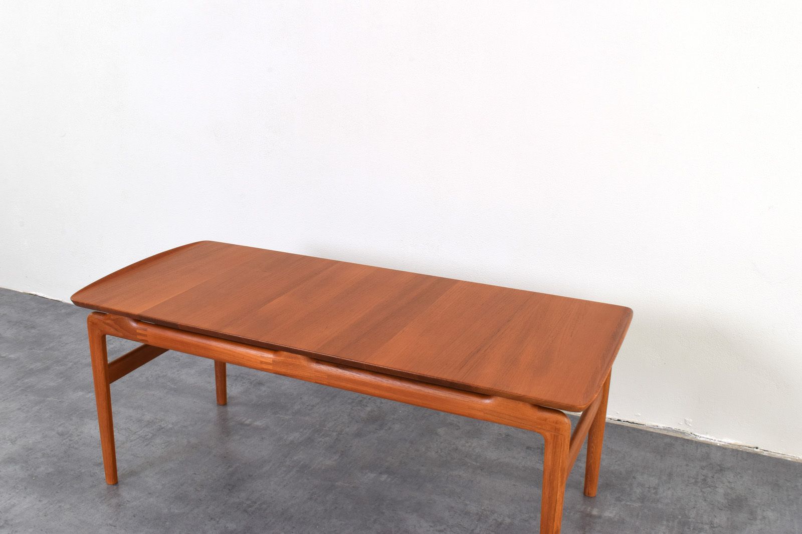 photo for sale Teak Model 640 Coffee Table By Peter Hvidt & Orla Mølgaard Nielsen For France & Søn / France & Daverkosen, 1950s.