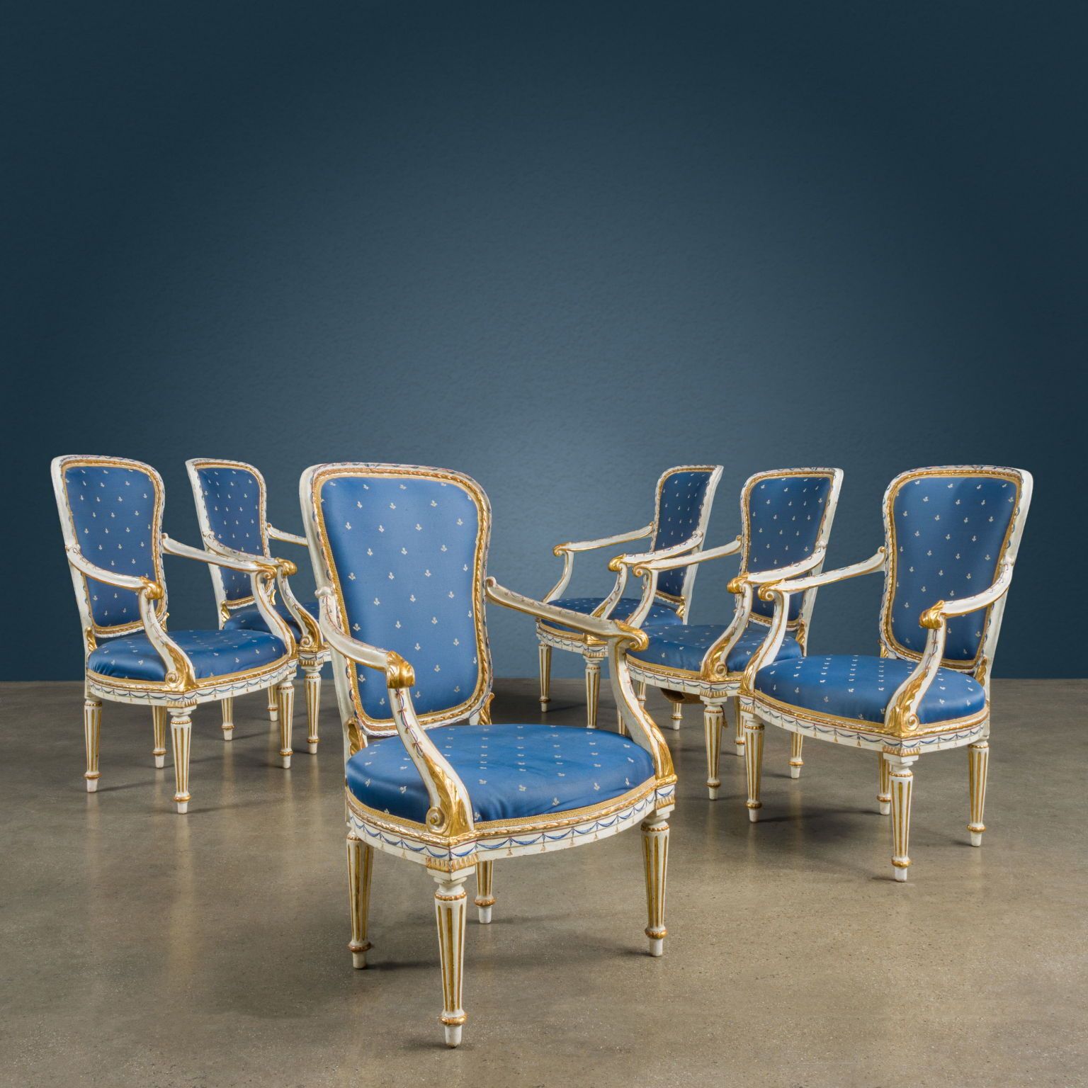 Barokke Fauteuils Gelakt Walnoot XVIII Eeuw