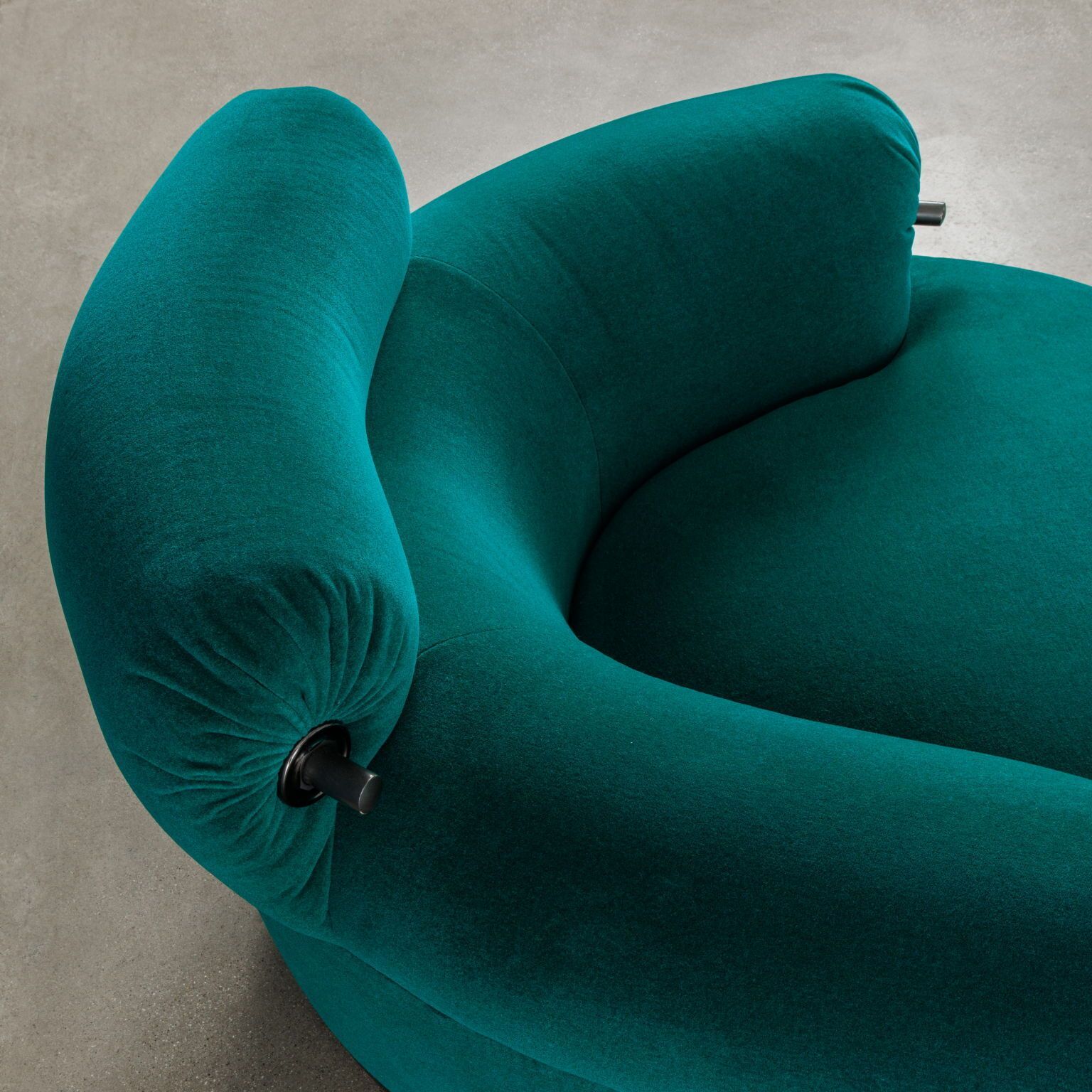 P20b Toro Armchairs Design Luigi Caccia Dominioni Design Italy 1980s photo buy