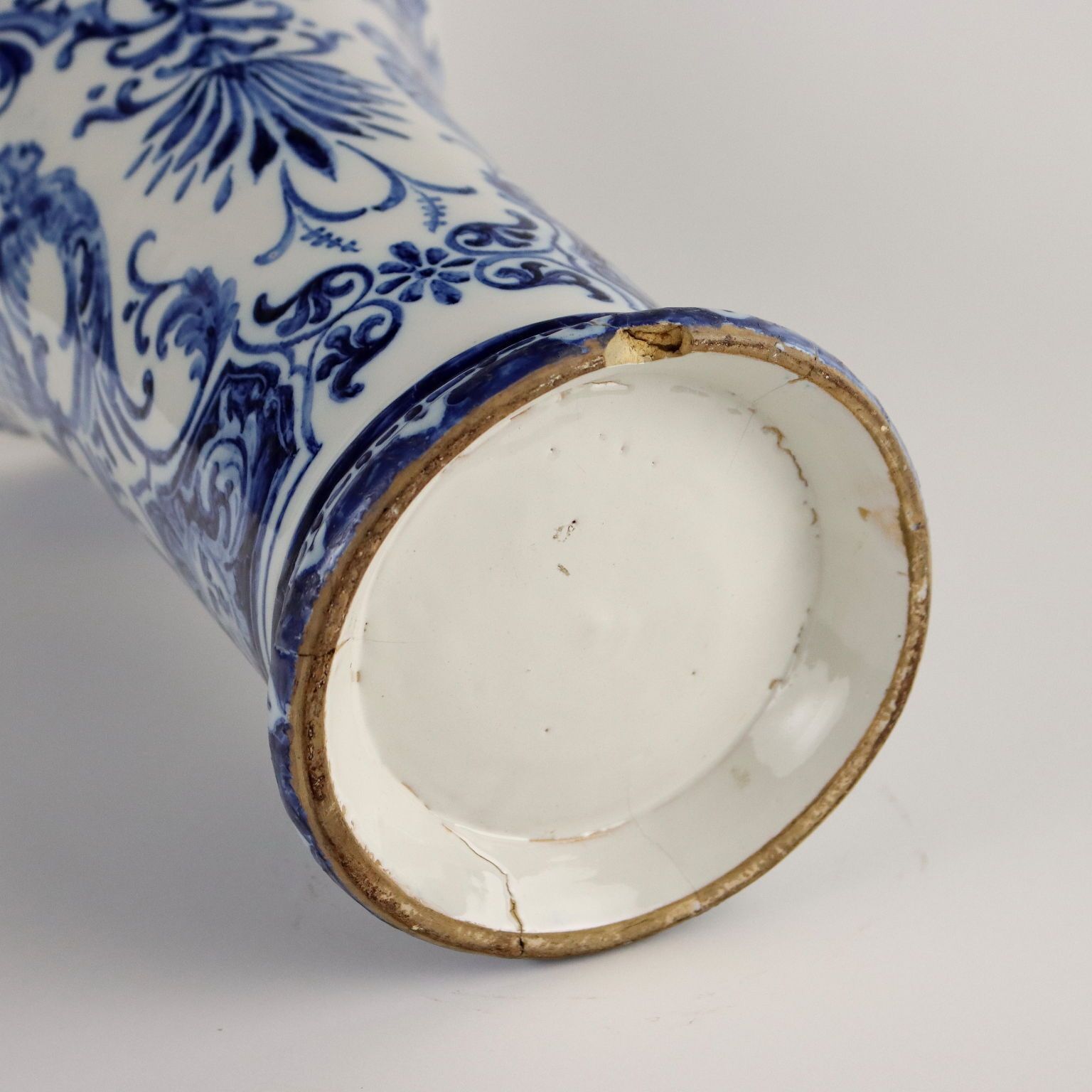 photo for sale Antique Vase Man. Gien Majolica France XVIII Century