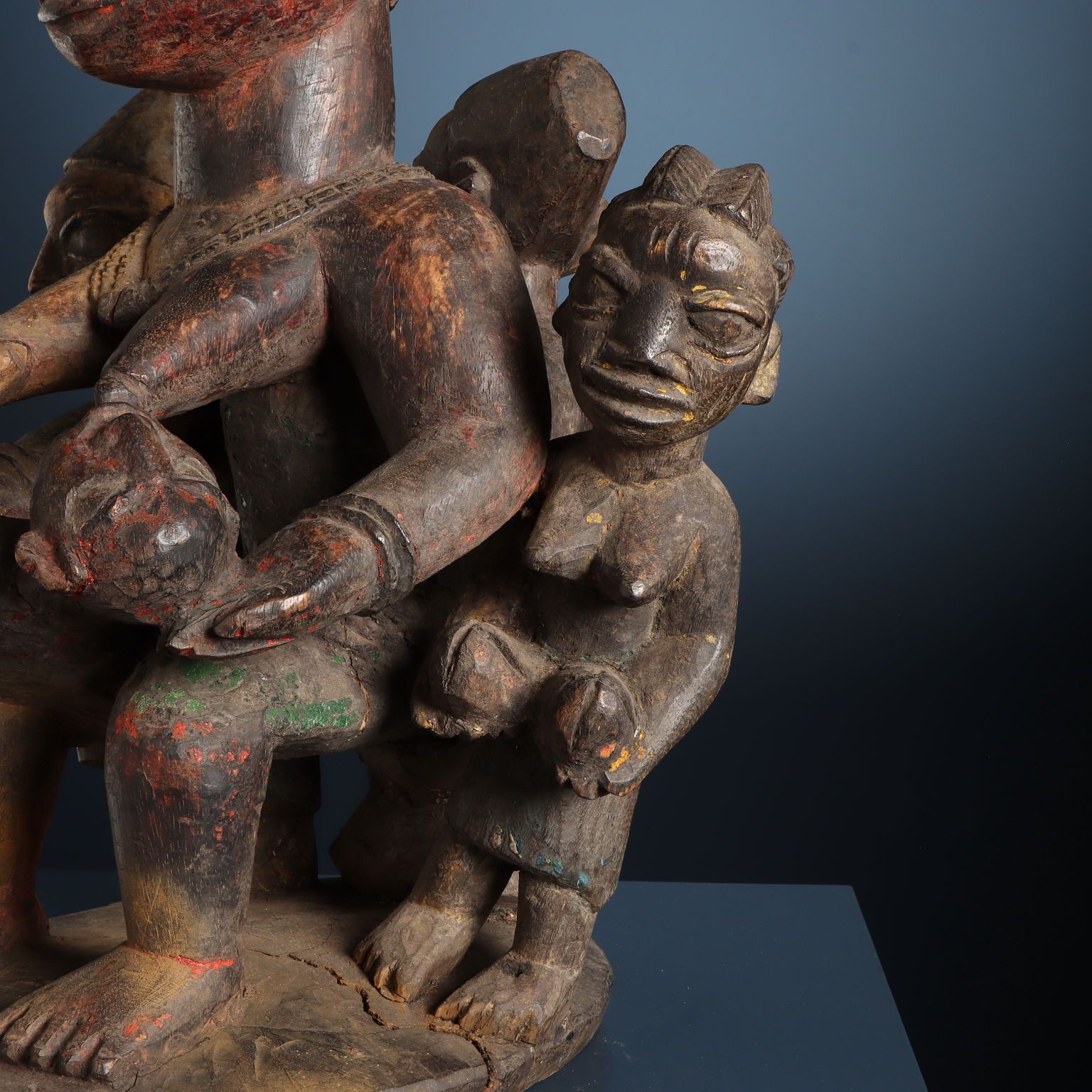 Maternità In Legno, Arte Yoruba photo vinterior