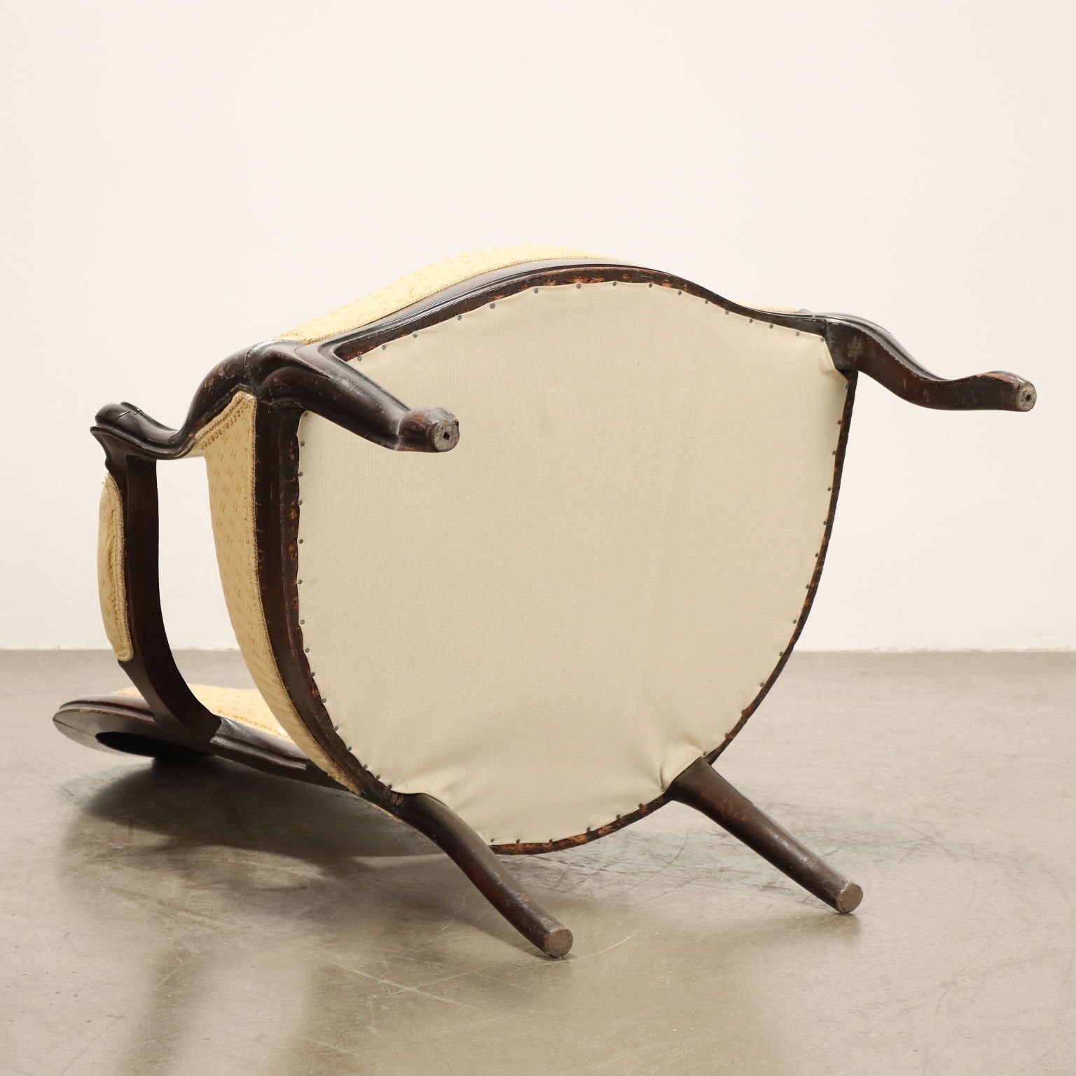 photo for sale Fauteuils de style baroque en hêtre teinté, XXe siècle