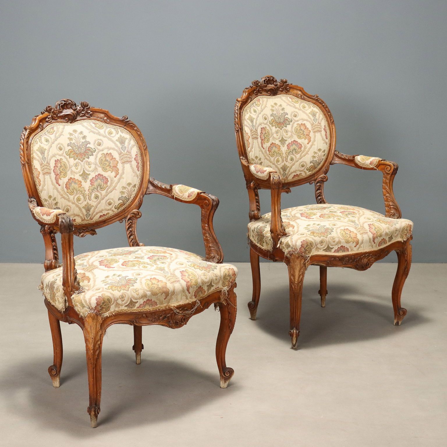 Armchairs Baroque Style Walnut Italy XIX Century