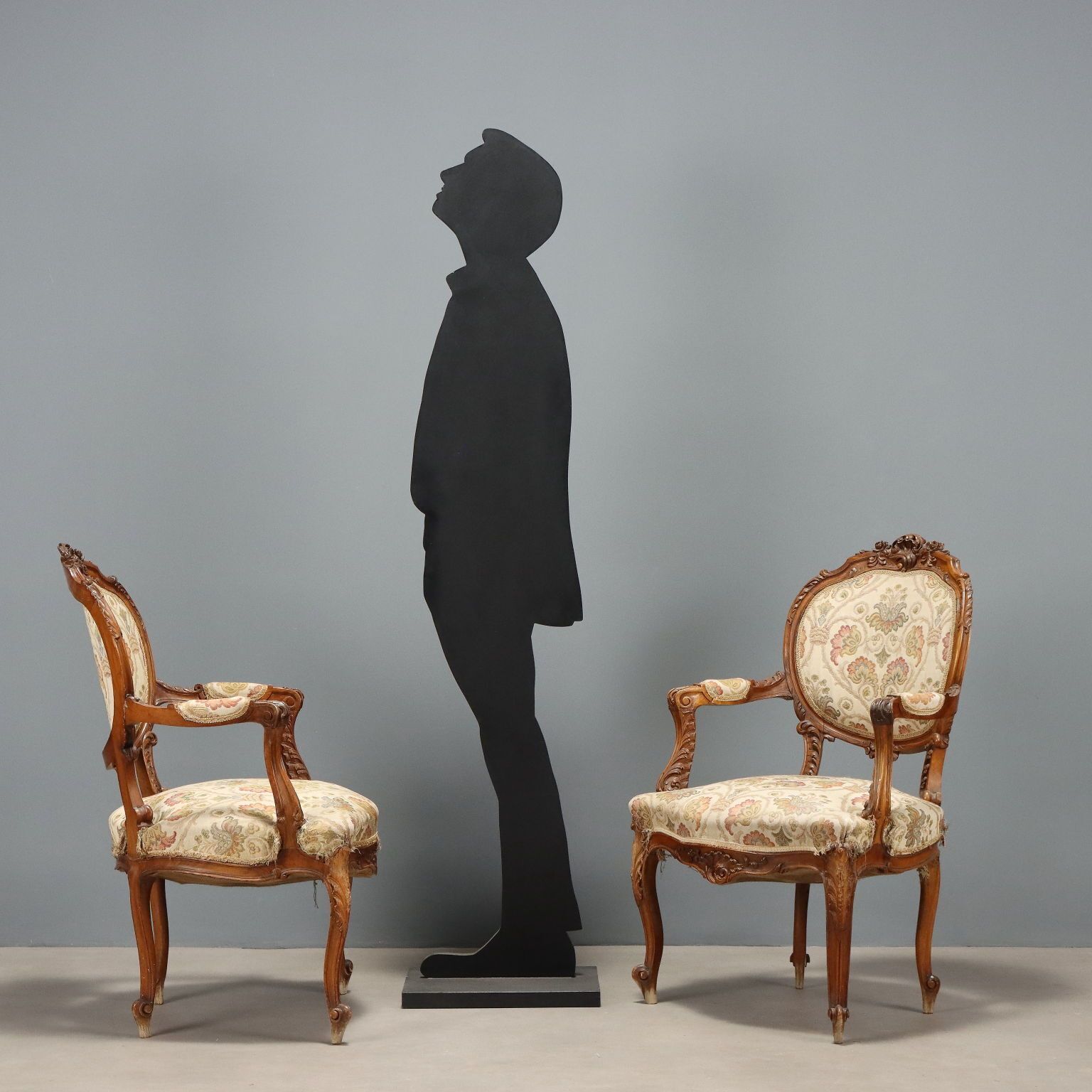 Fauteuils de style baroque en noyer, Italie, XIXe siècle photo furniture